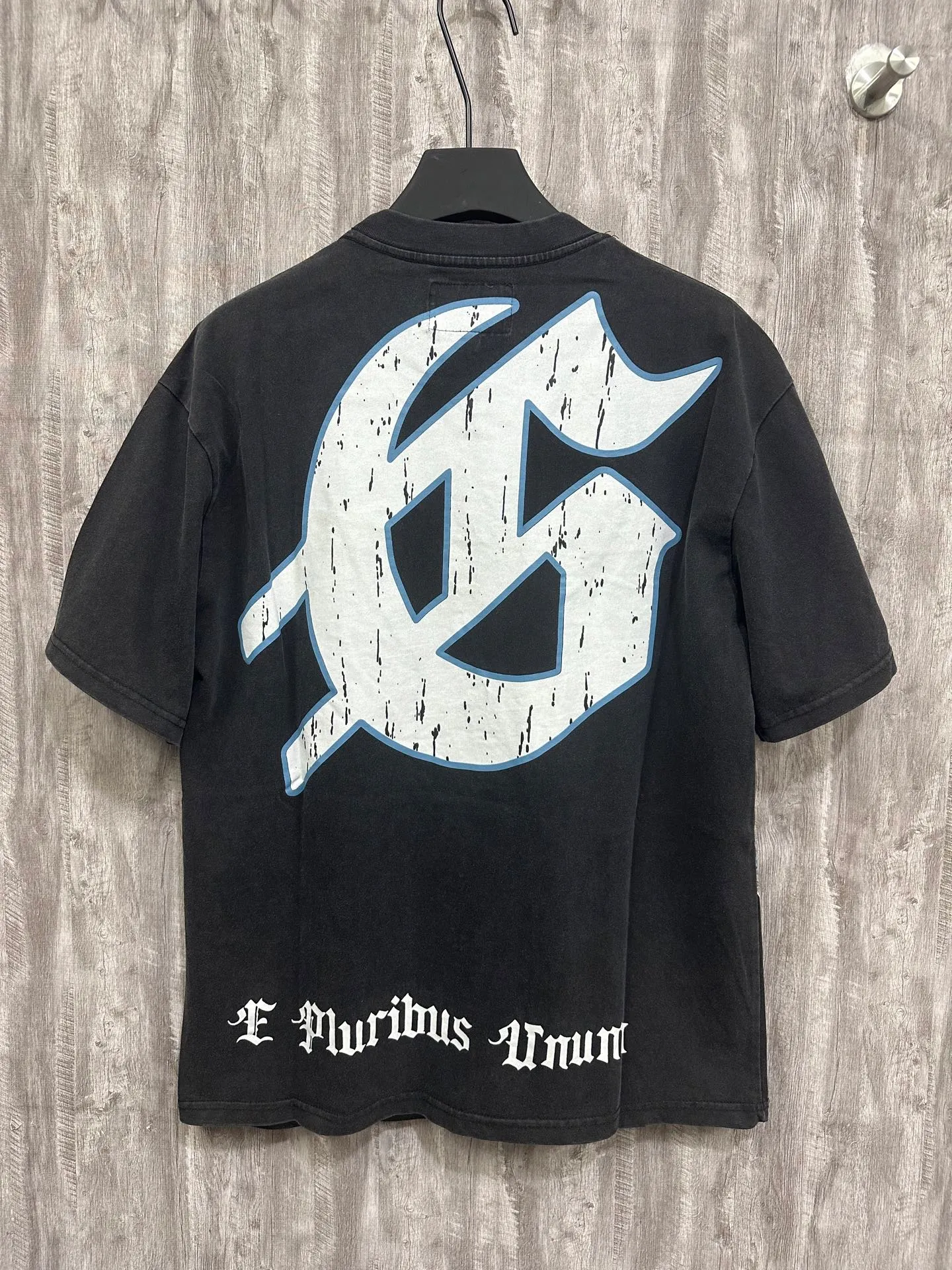 6018#washed black｜P116 Godspeed cross-border American rock and roll street washed retro style short-sleeved T (craft printing) fabric (fabric): 32 count combed double yarn 250g weight size (size): S-M-L-XL color (colour): washed black 👉