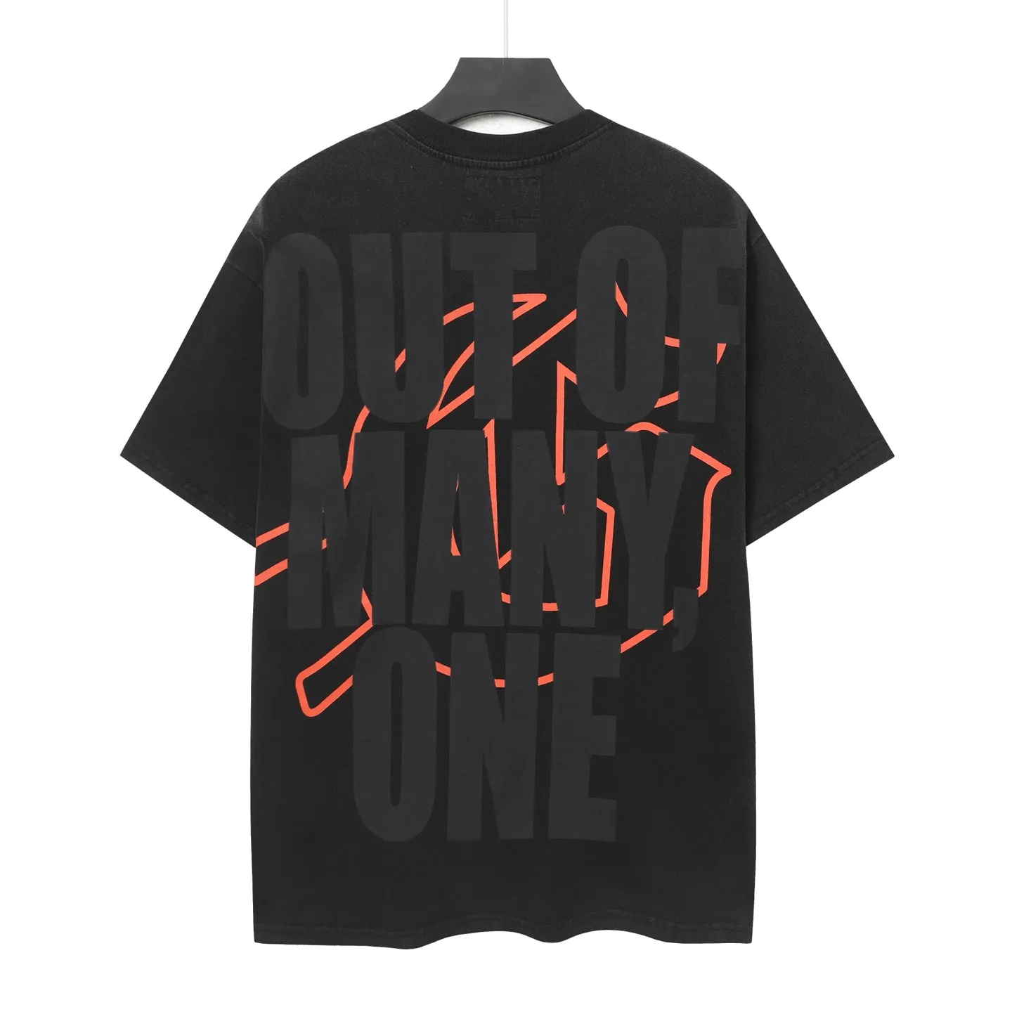 6028# Washed Black｜P116 Godspeed cross-border American rock and roll street washed retro style short-sleeved T (craft print) Fabric (fabric): 32 count combed double yarn 250 grams weight Size (size): S-M-L-XL Color (colour): Washed black 👉