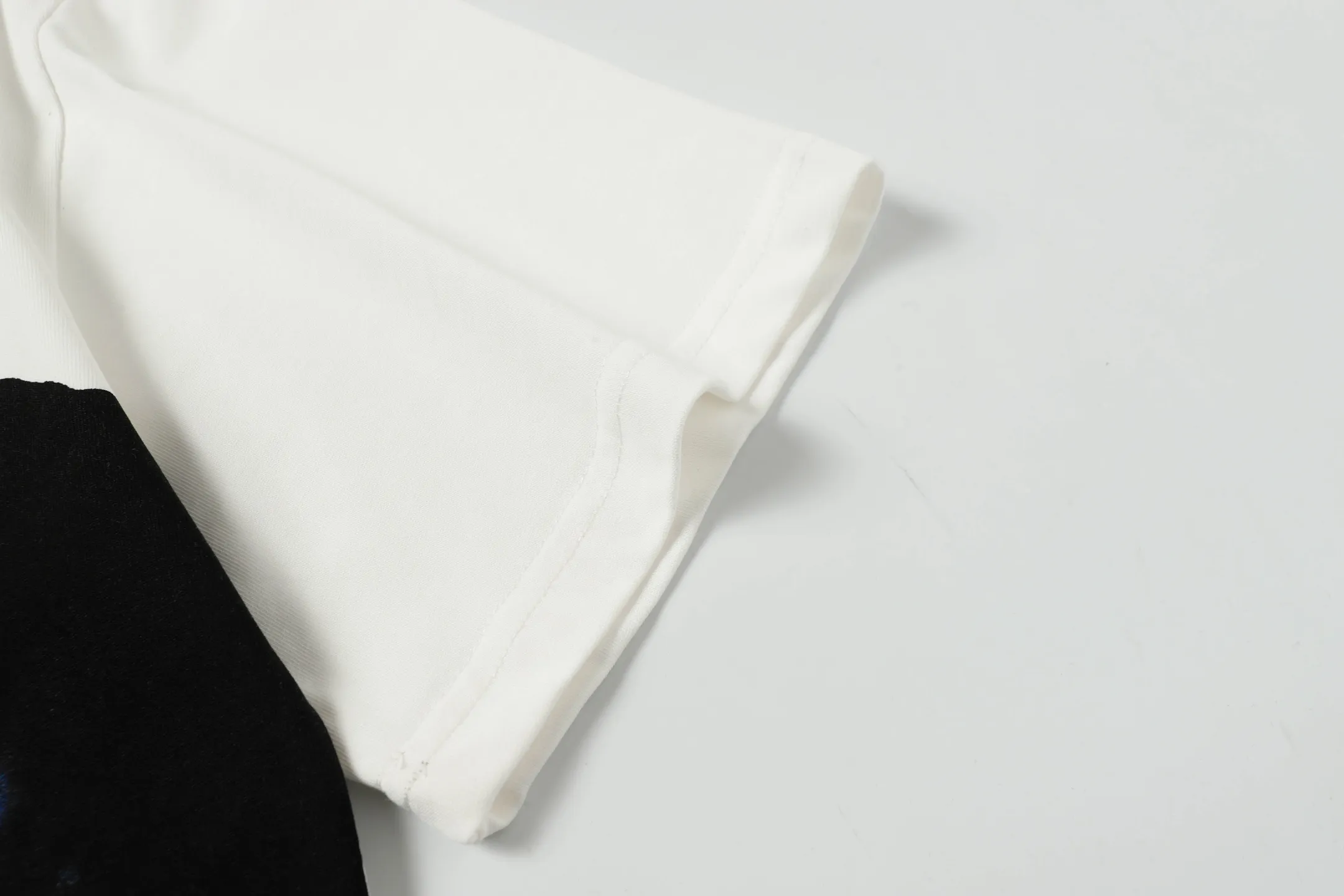 5019 White