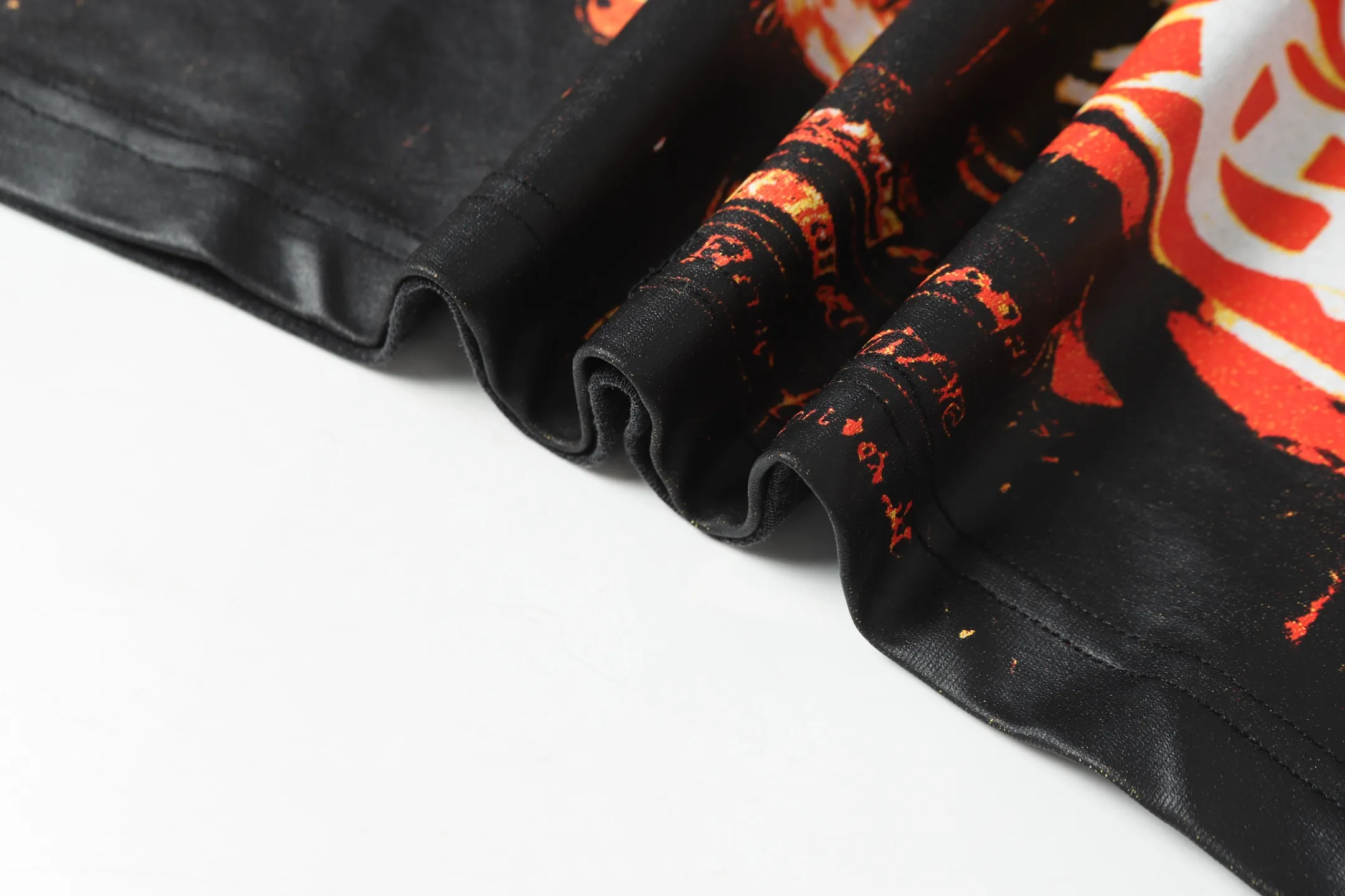 6036# Washed Black｜P116 Godspeed cross-border American rock and roll street washed retro style short-sleeved T (craft print) Fabric (fabric): 32 count combed double yarn 250 grams weight Size (size): S-M-L-XL Color (colour): Washed black 👉