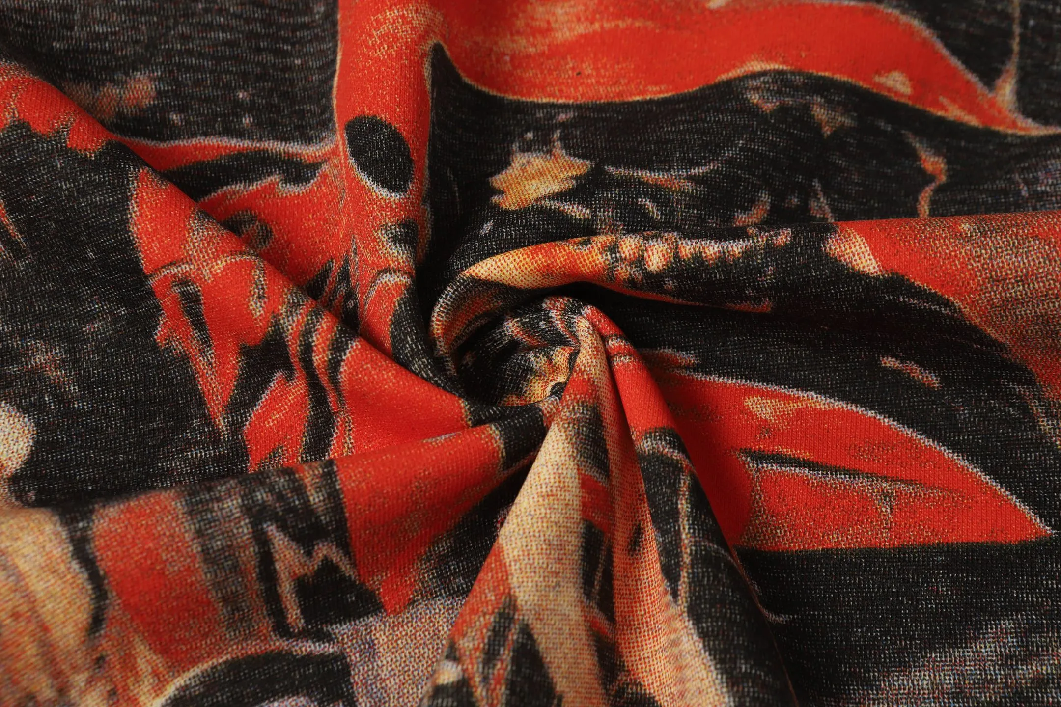 5068#apricot｜P104 Godspeed cross-border American rock and roll street washed retro style short-sleeved T (craft printing) fabric (fabric) 32 counts combed double yarn 240 grams weight code number (size): S-M-L-XL color (colour): apricot 👉