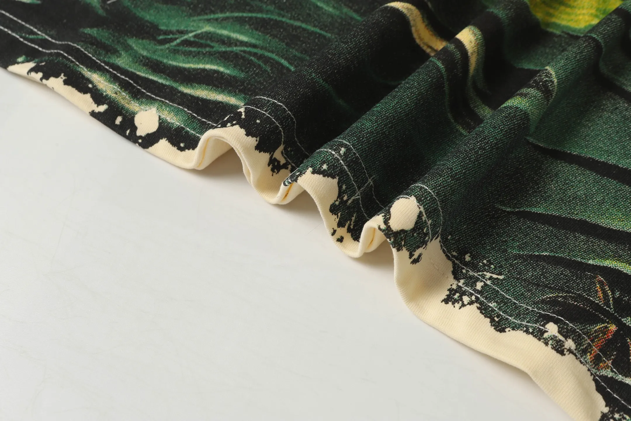 5047#Apricot｜P104 Godspeed cross-border American rock and roll street washed retro style short-sleeved T (craft printing) fabric (fabric) 32-count combed double yarn 240 grams weight code number (size): S-M-L-XL color (colour): apricot