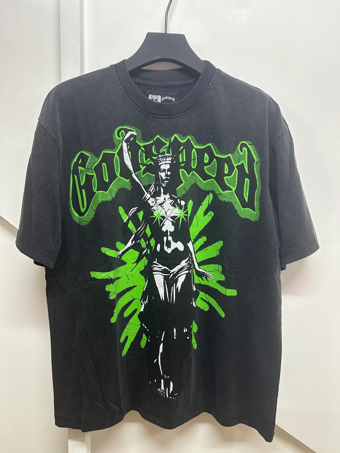 6037#washed black｜P116 Godspeed cross-border American rock and roll street washed retro style short-sleeved T (craft printing) fabric (fabric): 32 count combed double yarn 250g weight size (size): S-M-L-XL color (colour): washed black 👉