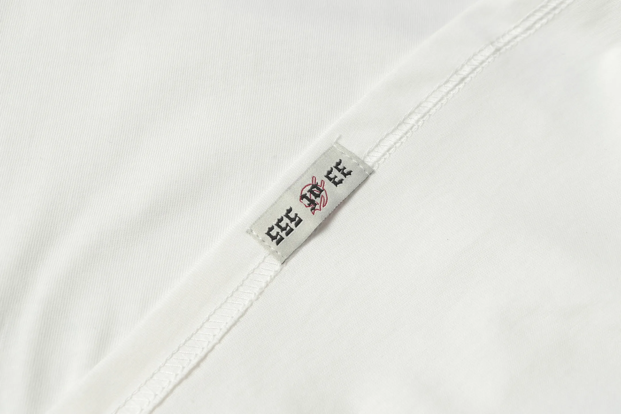 5008 White