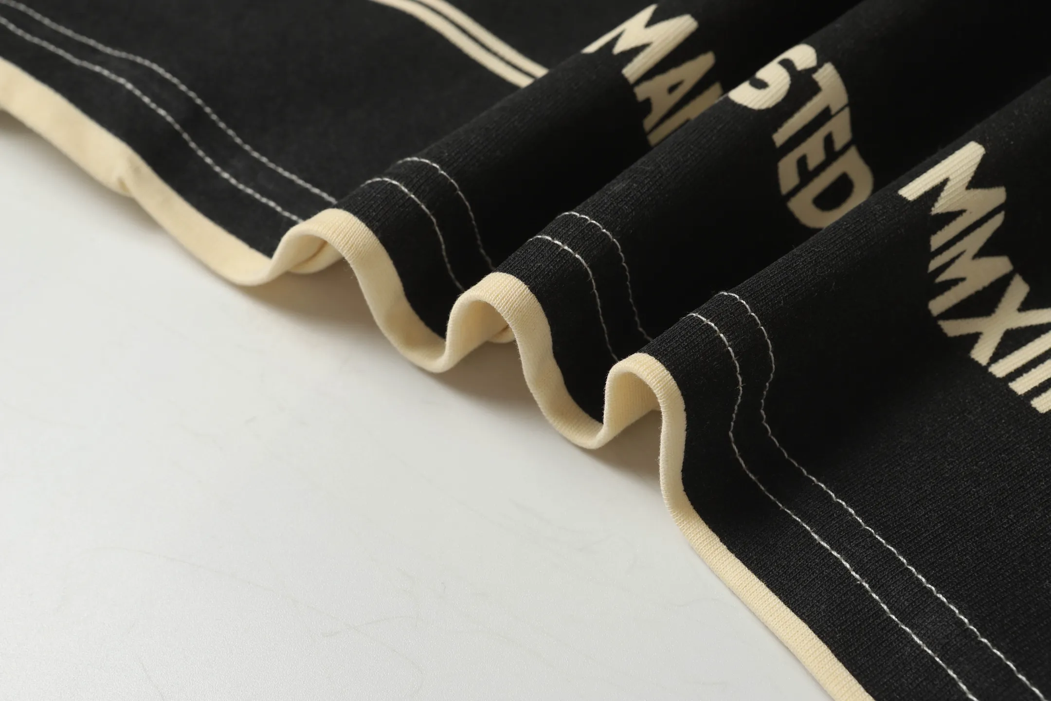 5050##White: Apricot｜P104 Godspeed cross-border American rock and roll street washed retro style short-sleeved T (craft printing) fabric (fabric): 32-count combed double yarn 240 grams weight code number (size): S-M-L-XL color (colour): white, apricot,