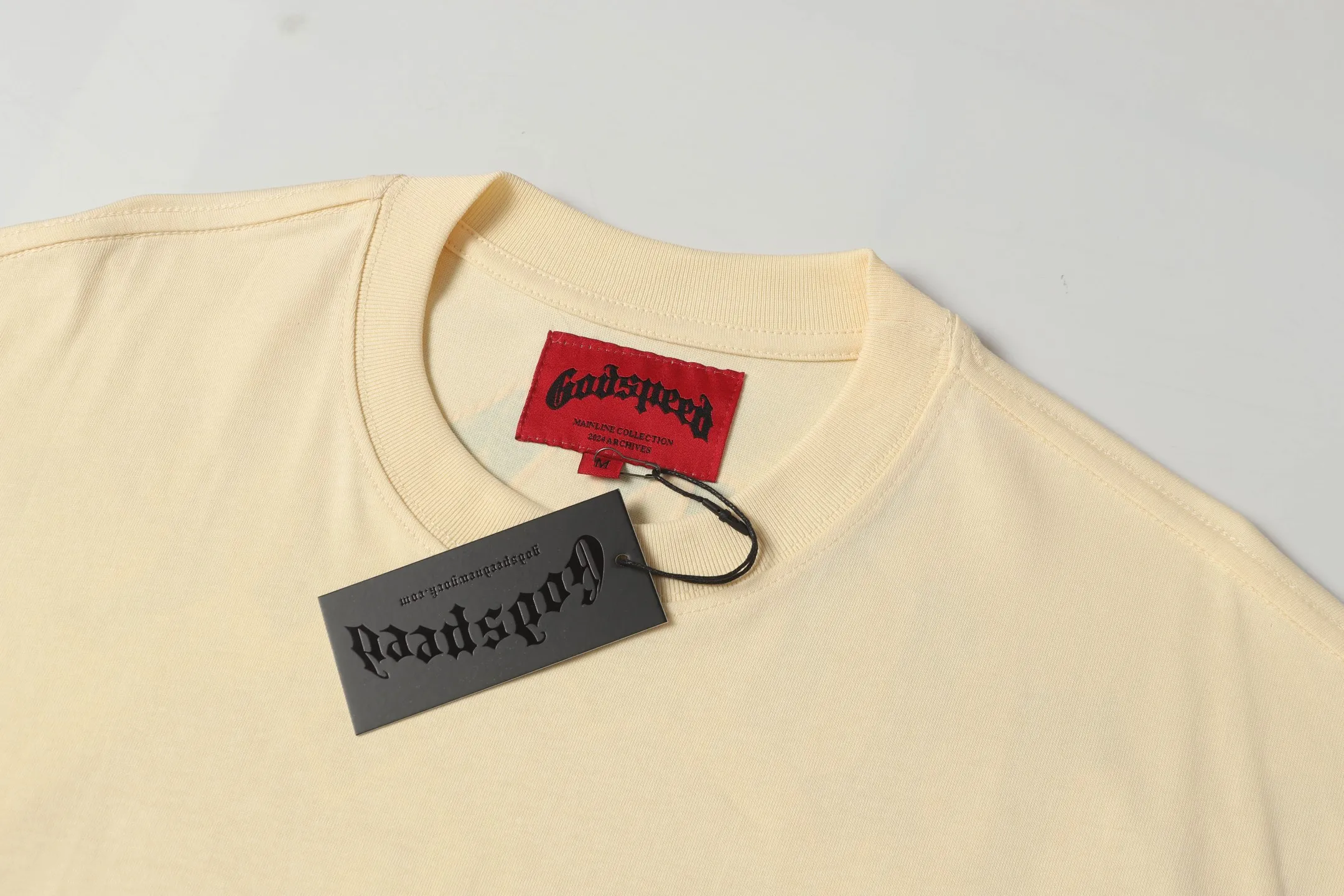 5050##White: Apricot｜P104 Godspeed cross-border American rock and roll street washed retro style short-sleeved T (craft printing) fabric (fabric): 32-count combed double yarn 240 grams weight code number (size): S-M-L-XL color (colour): white, apricot,