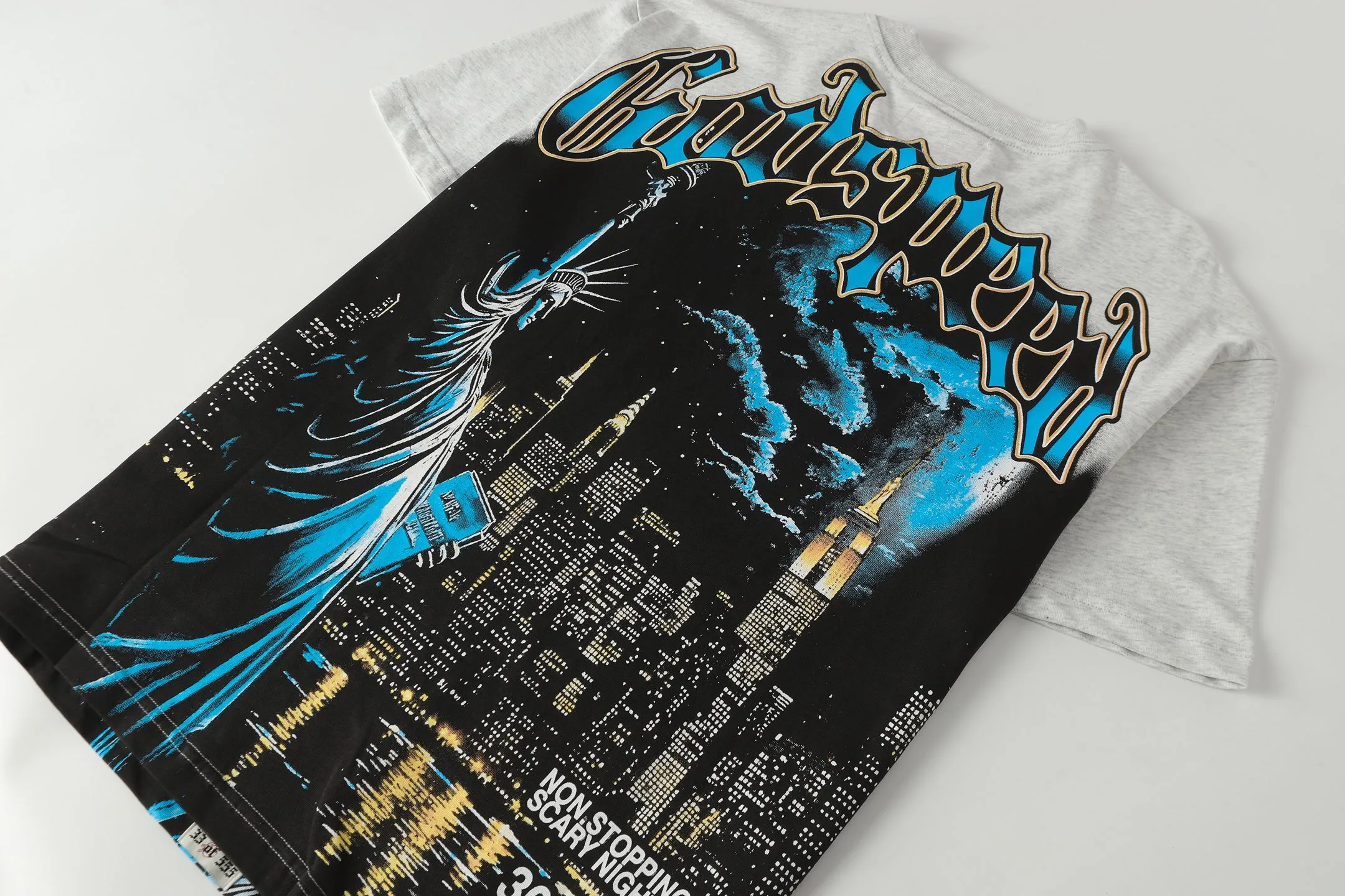 5105#Light Gray｜P106 Godspeed cross-border American rock and roll street washed retro style short-sleeved T (craft printing) fabric (fabric) 32-count combed double yarn 240 grams weight code number (size): S-M-L-XL color (colour): light gray