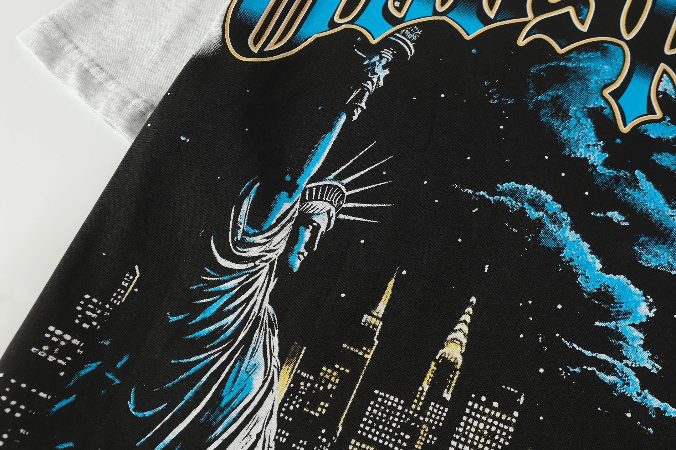 5105#Light Gray｜P106 Godspeed cross-border American rock and roll street washed retro style short-sleeved T (craft printing) fabric (fabric) 32-count combed double yarn 240 grams weight code number (size): S-M-L-XL color (colour): light gray