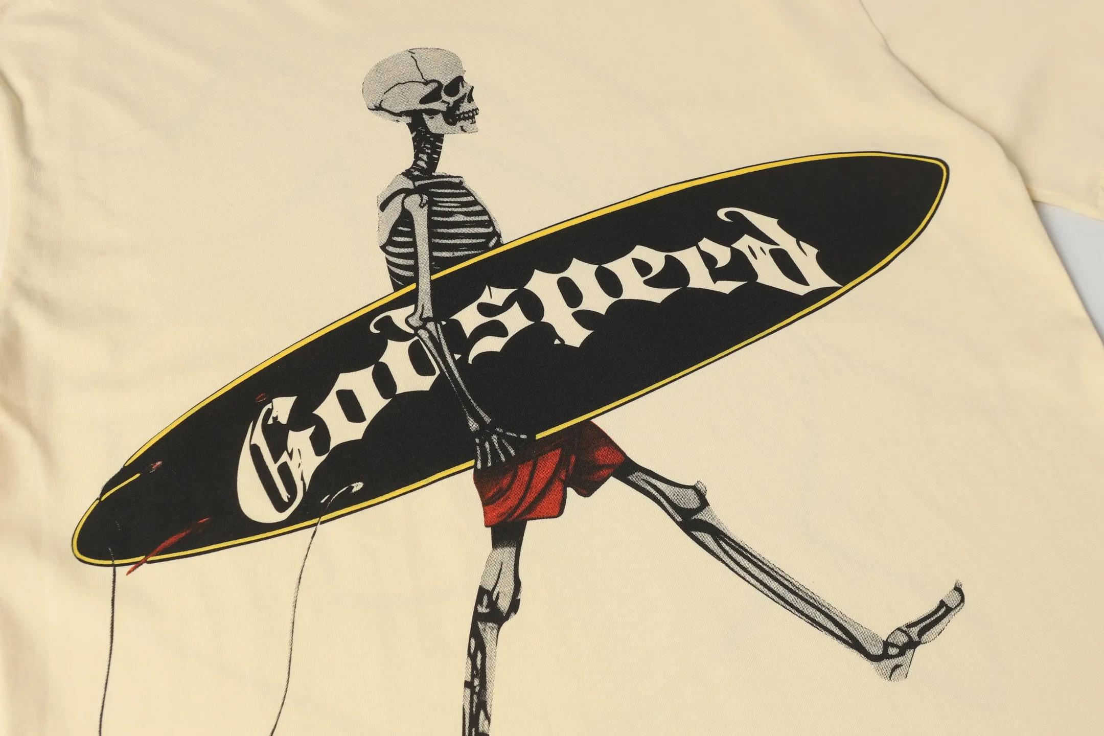 5049#White/Apricot｜P104 Godspeed cross-border American rock and roll street washed retro style short-sleeved T (craft printing) fabric (fabric): 32-count combed double yarn 240 grams weight code number (size): S-M-L-XL color (colour): white, apricot,