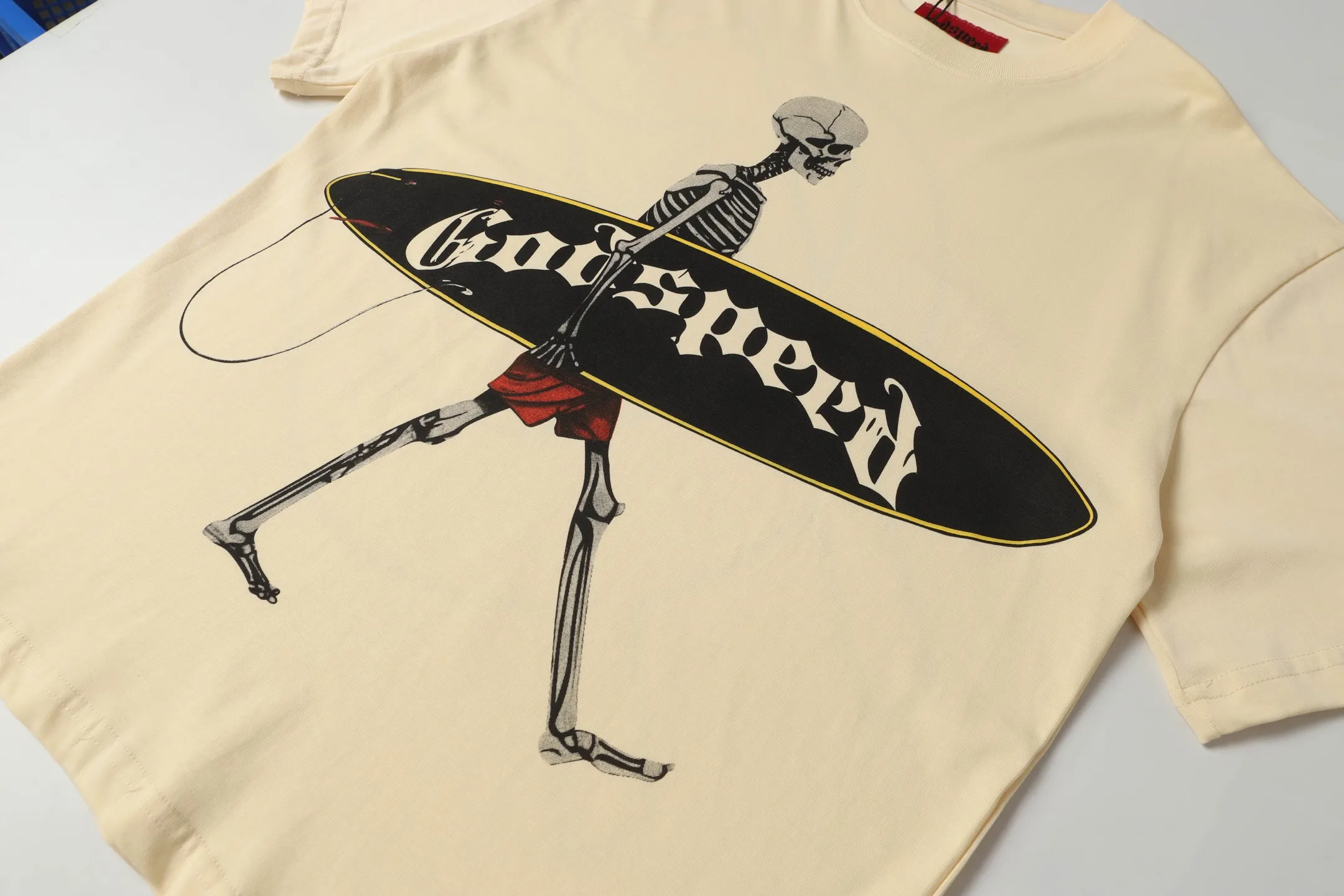 5049#White/Apricot｜P104 Godspeed cross-border American rock and roll street washed retro style short-sleeved T (craft printing) fabric (fabric): 32-count combed double yarn 240 grams weight code number (size): S-M-L-XL color (colour): white, apricot,