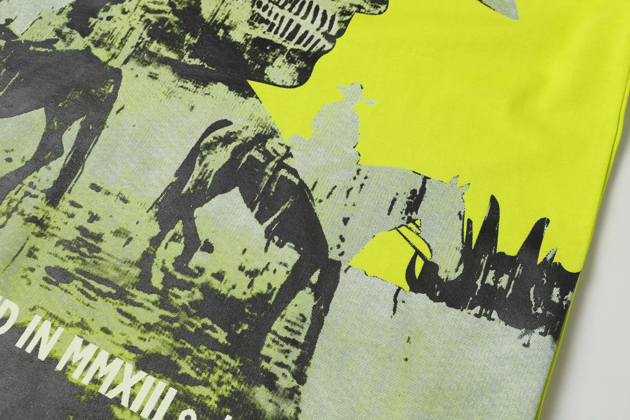 5035# Fluorescent Green｜P104 Godspeed cross-border American rock and roll street washed retro style short-sleeved T (craft printing) fabric (fabric) 32-count combed double yarn 240 grams weight code number (size): S-M-L-XL color (colour): fluorescent green
