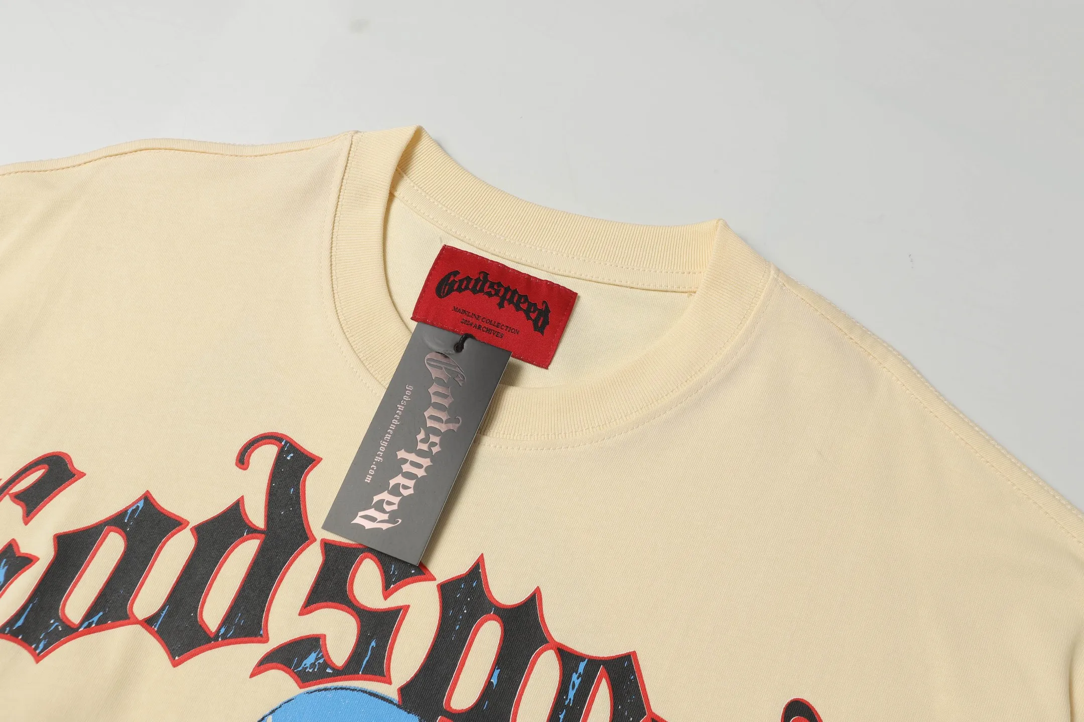 5021#White/Apricot｜P104 Godspeed cross-border American rock and roll street washed retro style short-sleeved T (craft printing) fabric (fabric): 32 count combed double yarn 240 grams weight code number (size): S-M-L-XL color (colour): white, apricot,