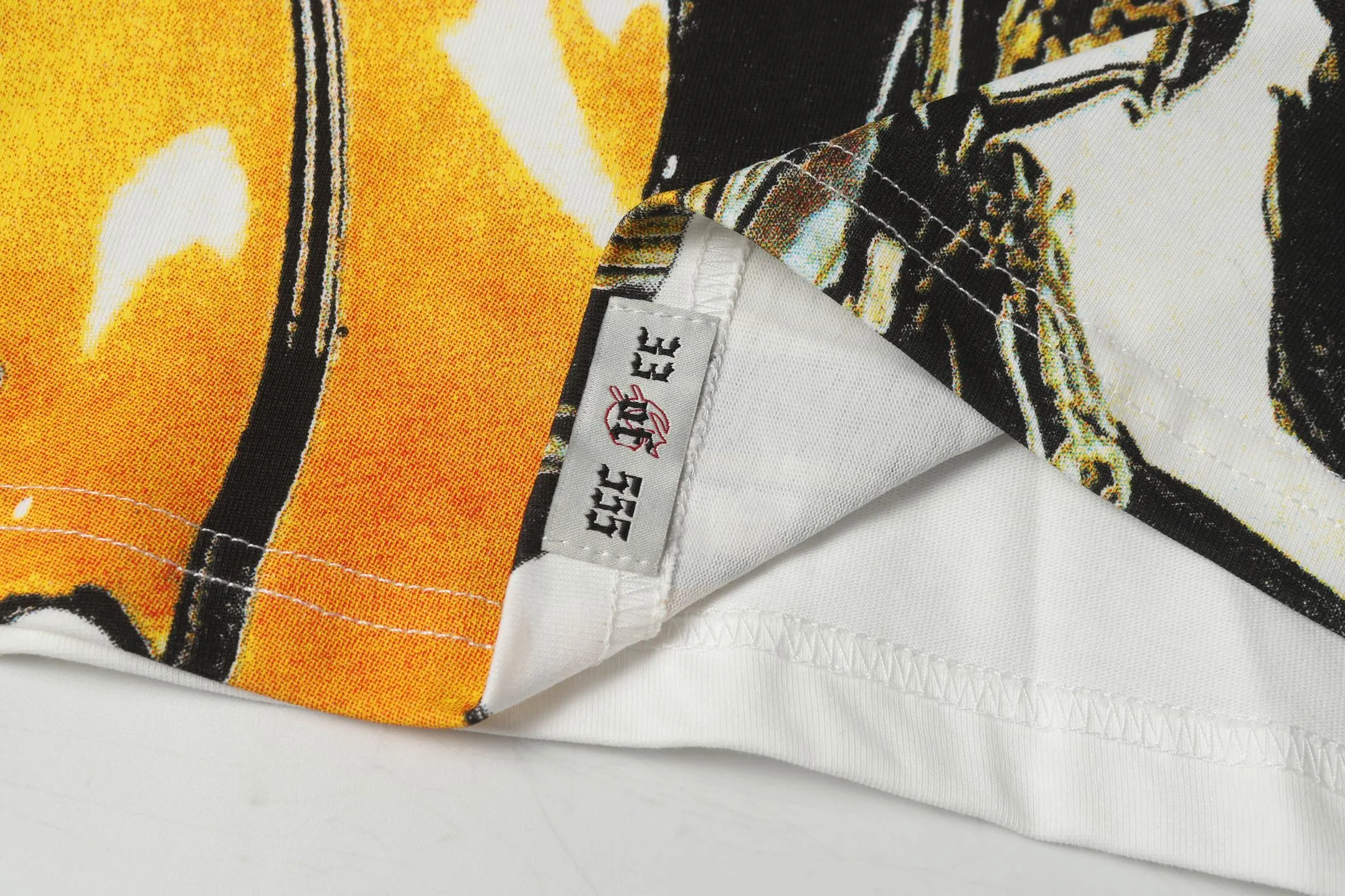 5012# White/Apricot P104 Godspeed cross-border American rock and roll street washed retro style short-sleeved T (craft printing) fabric (fabric): 32 count combed double yarn 240 grams weight code number (size): S-M-L-XL color (colour): white, apricot,