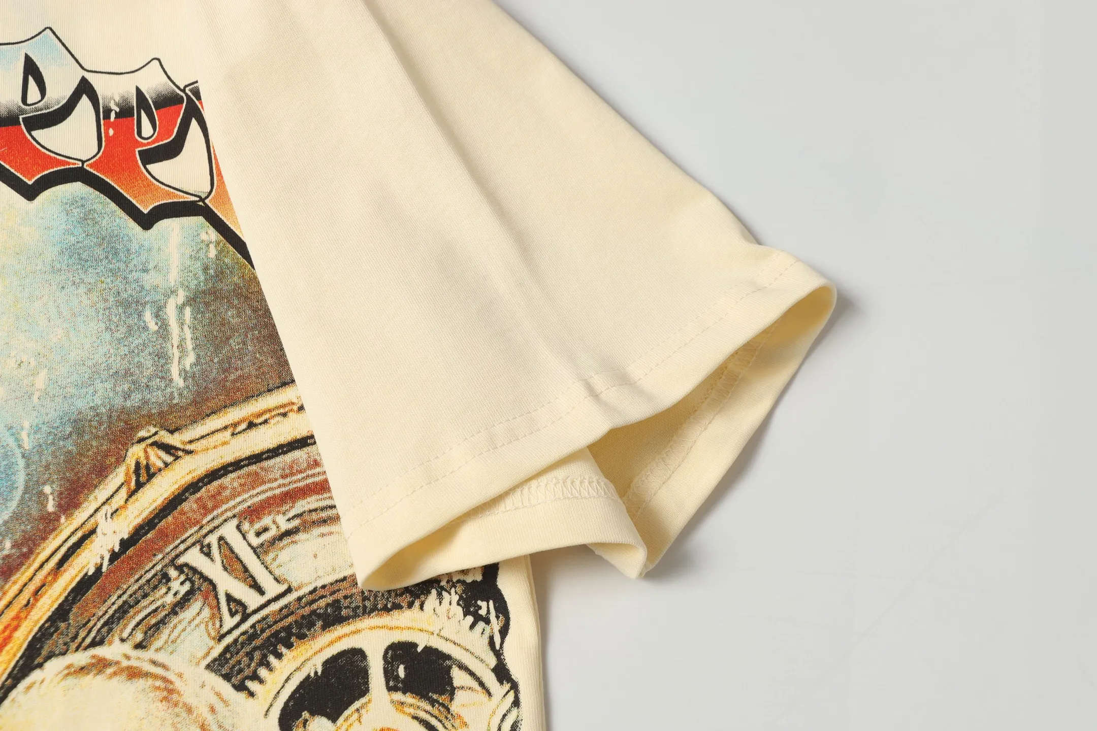 5012# White/Apricot P104 Godspeed cross-border American rock and roll street washed retro style short-sleeved T (craft printing) fabric (fabric): 32 count combed double yarn 240 grams weight code number (size): S-M-L-XL color (colour): white, apricot,
