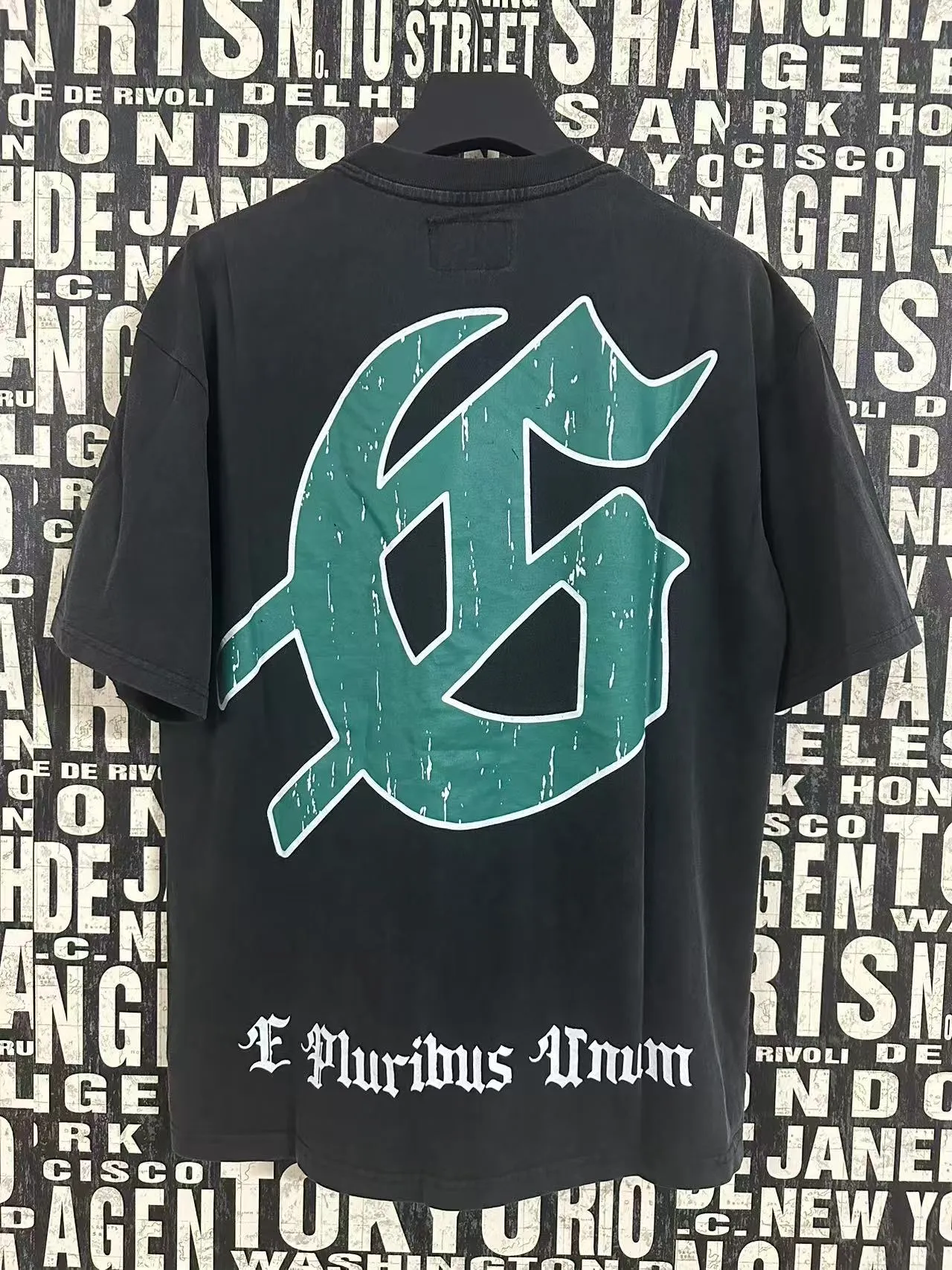 6038#washed black｜P116 Godspeed cross-border American rock and roll street washed retro style short-sleeved T (craft printing) fabric (fabric): 32 count combed double yarn 250g weight size (size): S-M-L-XL color (colour): washed black 👉