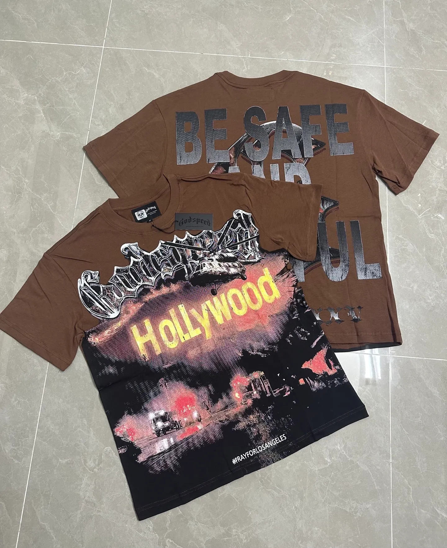5127#coffee P106 Real shot in stock (exclusive new style) Los Angeles wildfire🔥 scene Godspeed cross-border American rock and roll street wash retro style short-sleeved T (craft printing) fabric (fabric): 32 count combed double yarn 240 grams weight code number (size): S-M-L-XL color (colour): brown