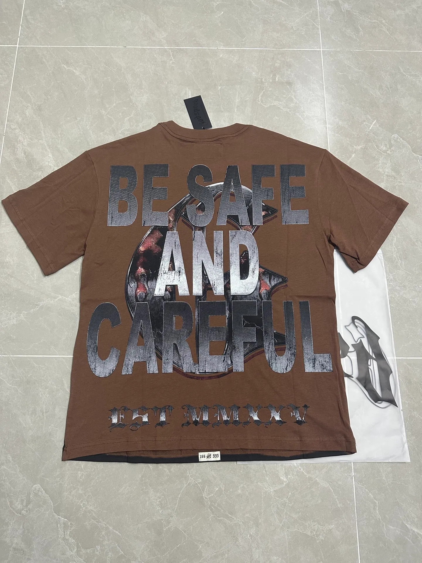 5127#coffee P106 Real shot in stock (exclusive new style) Los Angeles wildfire🔥 scene Godspeed cross-border American rock and roll street wash retro style short-sleeved T (craft printing) fabric (fabric): 32 count combed double yarn 240 grams weight code number (size): S-M-L-XL color (colour): brown