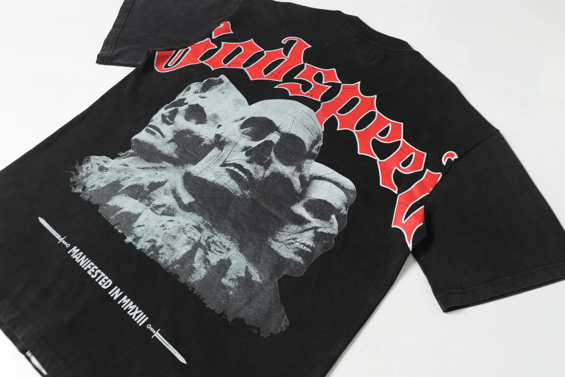 6033# washed black｜P116 Godspeed cross-border American rock and roll street washed retro style short-sleeved T (craft printing) fabric (fabric): 32 count combed double yarn 250 grams weight code (size): S-M-L-XL color (colour): washed black 👉