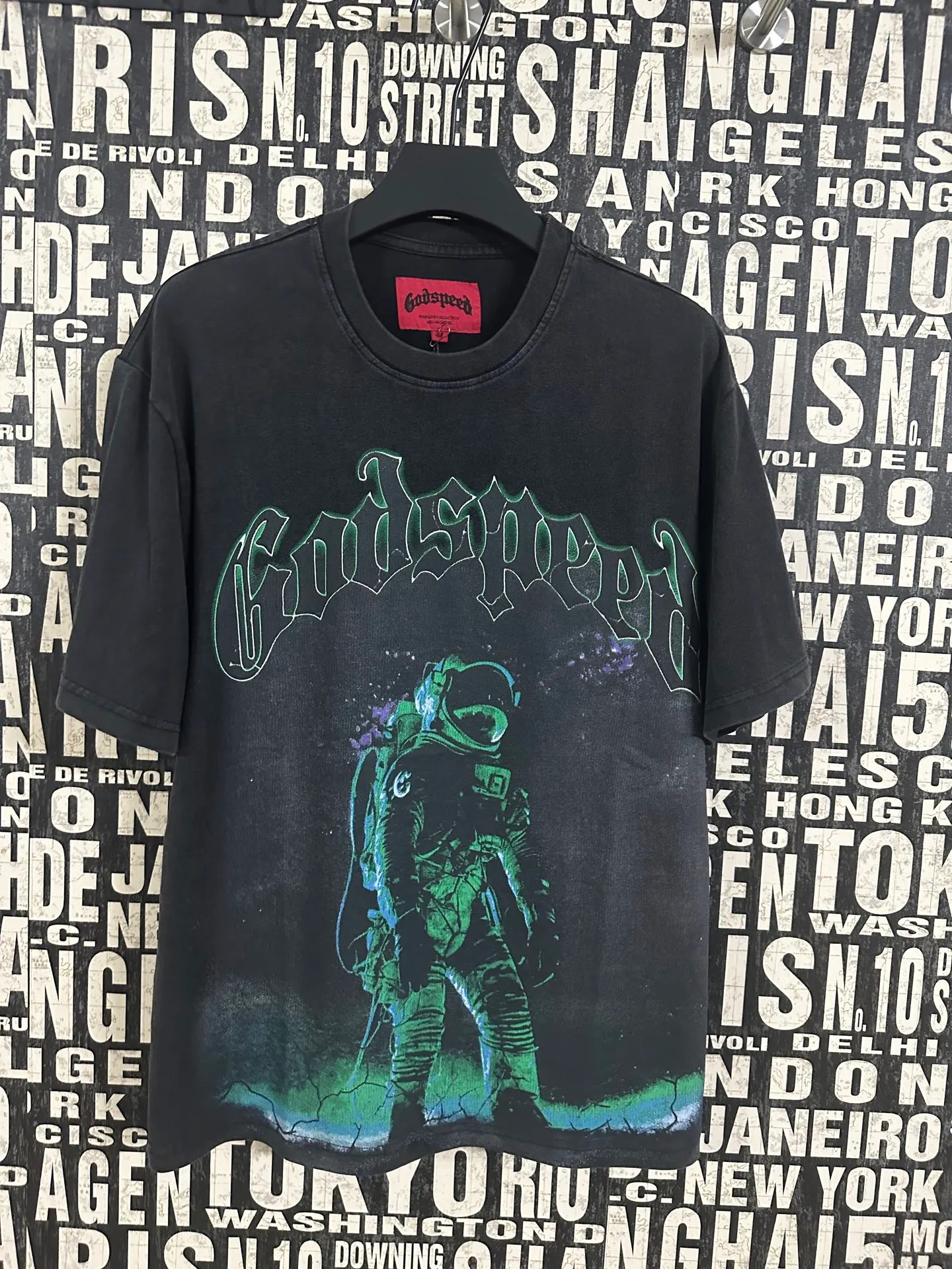 6056 washed black｜P116 Godspeed cross-border American rock and roll street washed retro style short-sleeved T (craft printing) fabric (fabric): 32 count combed double yarn 250 grams weight size (size): S-M-L-XL color (colour): washed black