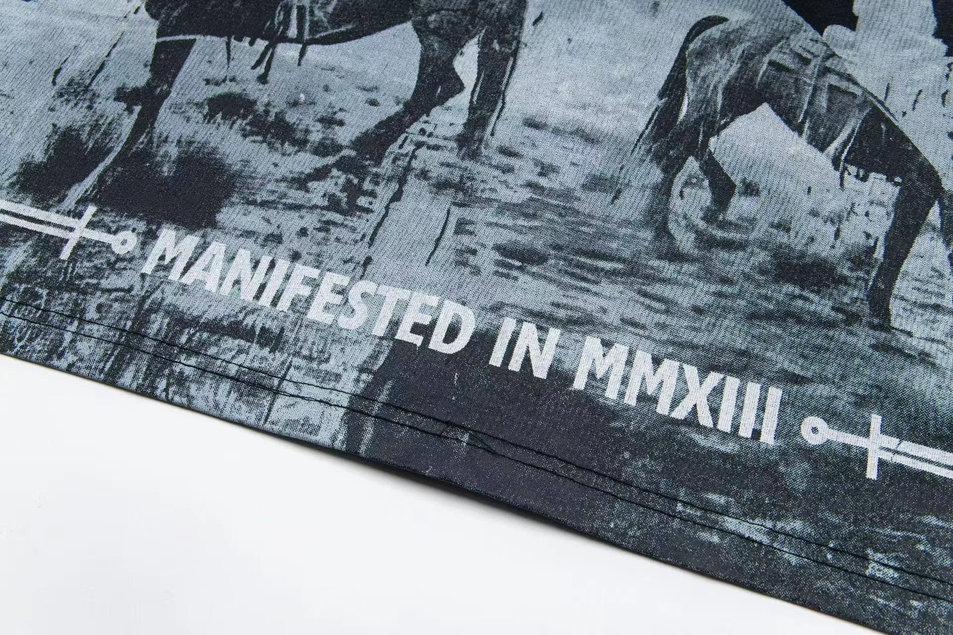 6035# washed black｜P116 Godspeed cross-border American rock and roll street washed retro style short-sleeved T (craft printing) fabric (fabric): 32 count combed double yarn 250 grams weight code (size): S-M-L-XL color (colour): washed black 👉