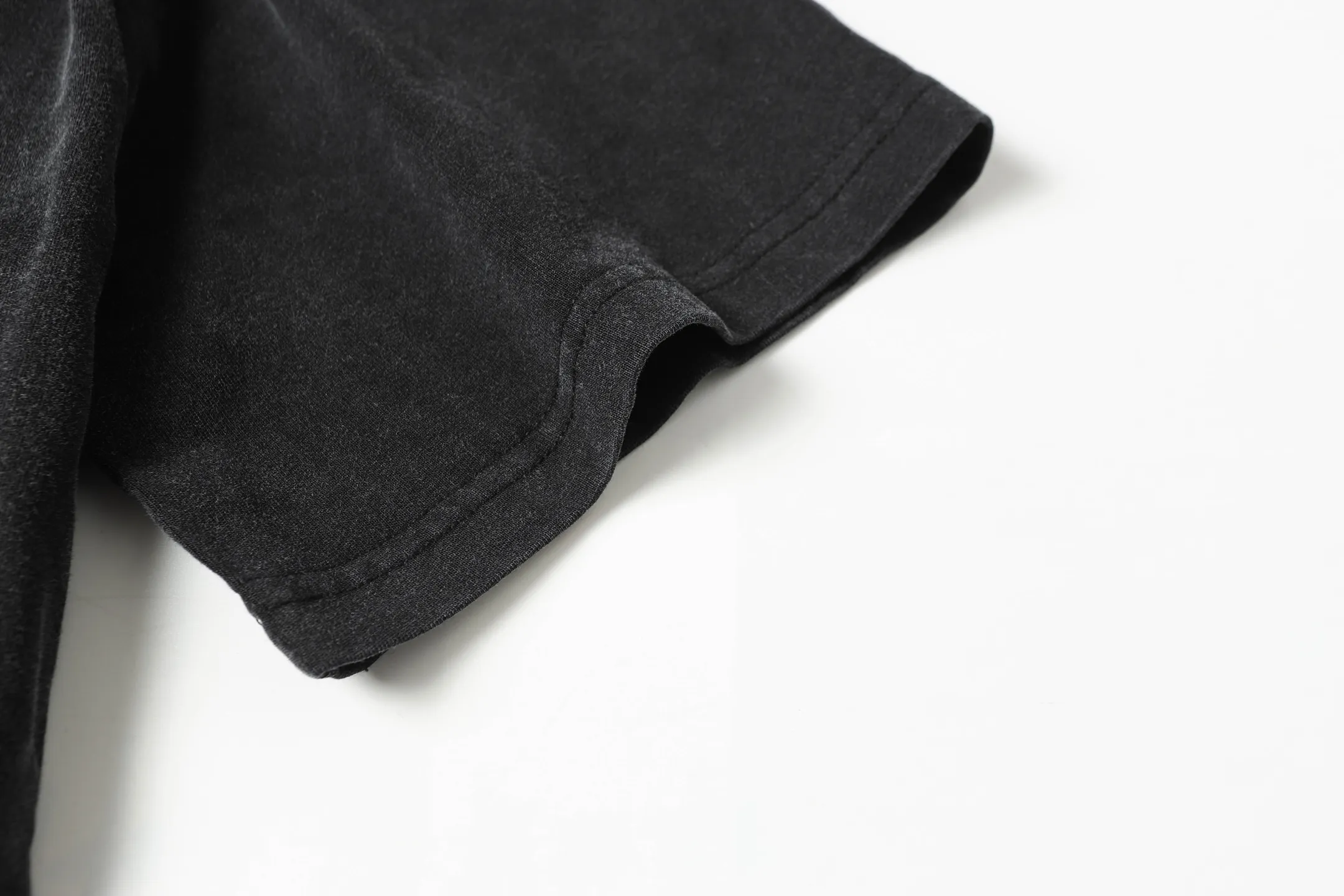 6035# washed black｜P116 Godspeed cross-border American rock and roll street washed retro style short-sleeved T (craft printing) fabric (fabric): 32 count combed double yarn 250 grams weight code (size): S-M-L-XL color (colour): washed black 👉