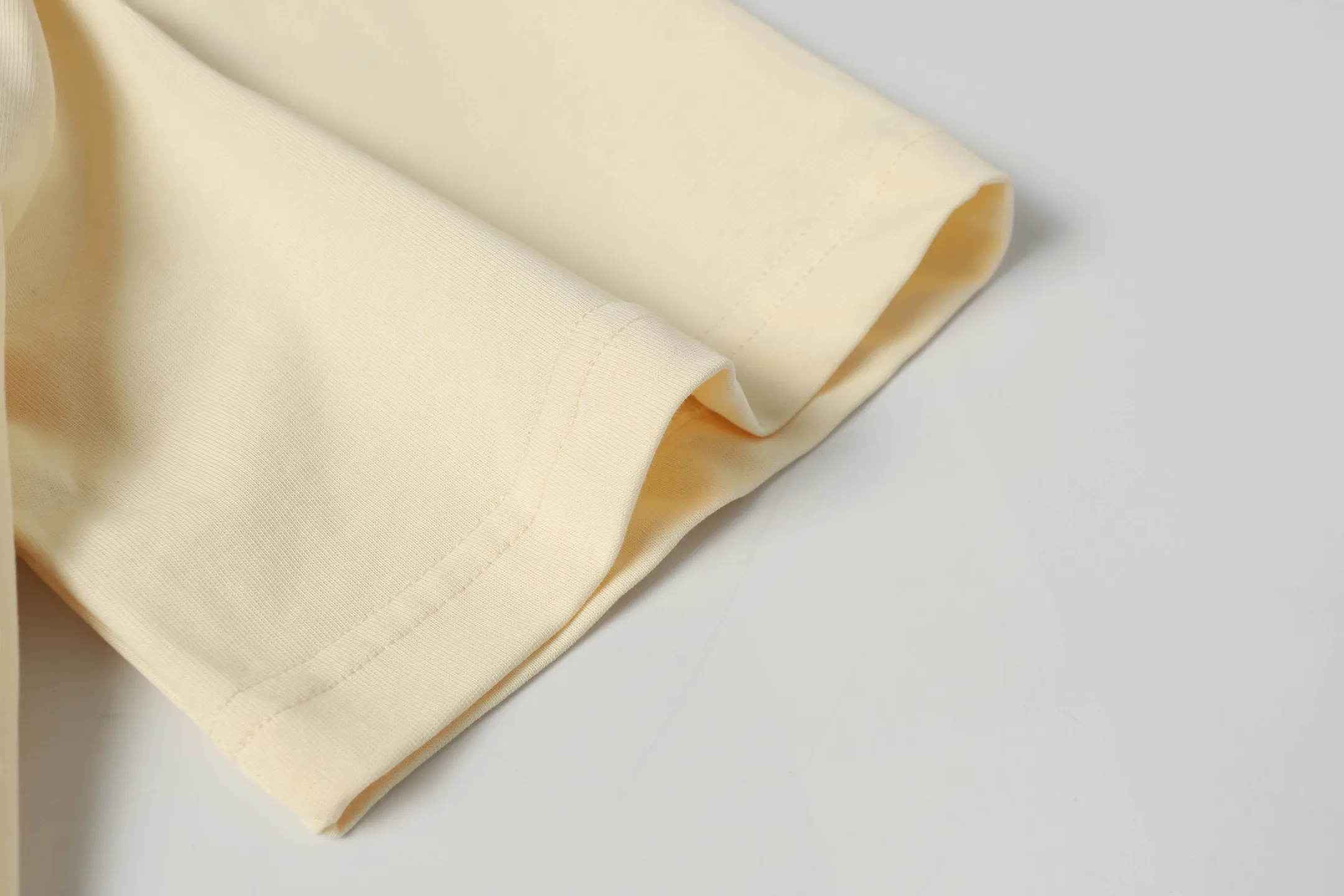 5059#Apricot｜P104 Godspeed cross-border American rock and roll street washed retro style short-sleeved T (craft printing) fabric (fabric) 32 count combed double yarn 240 grams weight code number (size): S-M-L-XL color (colour): apricot