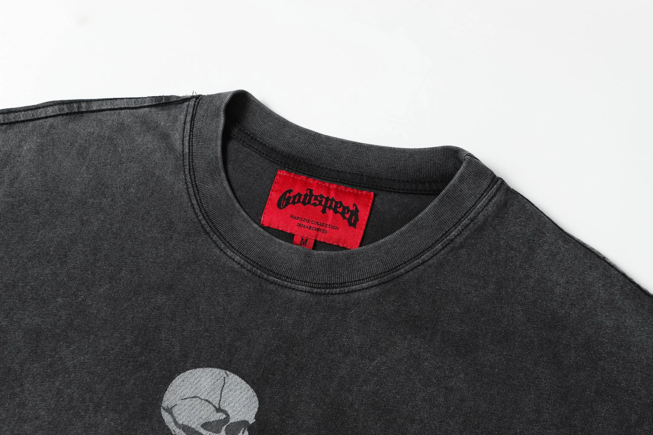6049# Washed Black｜P116 Godspeed cross-border American rock and roll street washed retro style short-sleeved T (craft print) Fabric (fabric): 32 count combed double yarn 250 grams weight Size (size): S-M-L-XL Color (colour): Washed black 👉