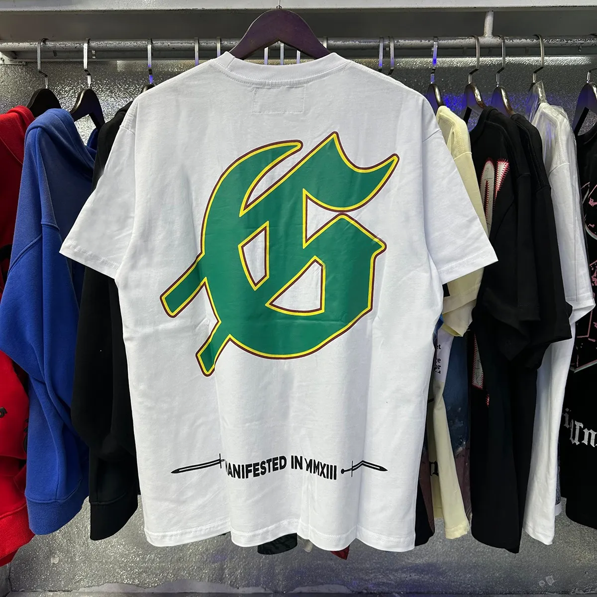 Actual photo, No. 7051, foreign trade beauty trend Godspeed speedboat shark small fresh color matching printed high-quality double yarn pure cotton round neck short-sleeved T-shirt batch 110 Color: black, white; Size: S M L XL
