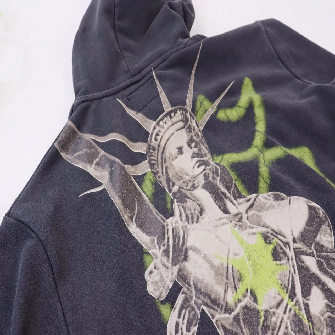 Black P196 Real Shot Spot Godspeed American Fashion Rock Street Retro Washed Distressed Printed Terry Hooded Sweatshirt Color: Washed Black Washed Apricot Size: S M L XL