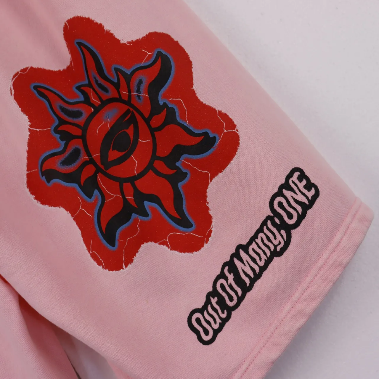 Style No.: 8781 Fabric: 380g washed P150 Real shot in stock American trendy Godspeed printed high quality double yarn casual fashion brand washed distressed shorts Color; washed black washed pink Size: S M L XL