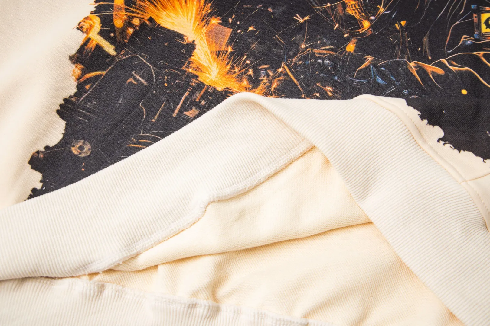 G43# GodSpeed ​​white ink direct spray sweatshirt Size S-XL Apricot P226