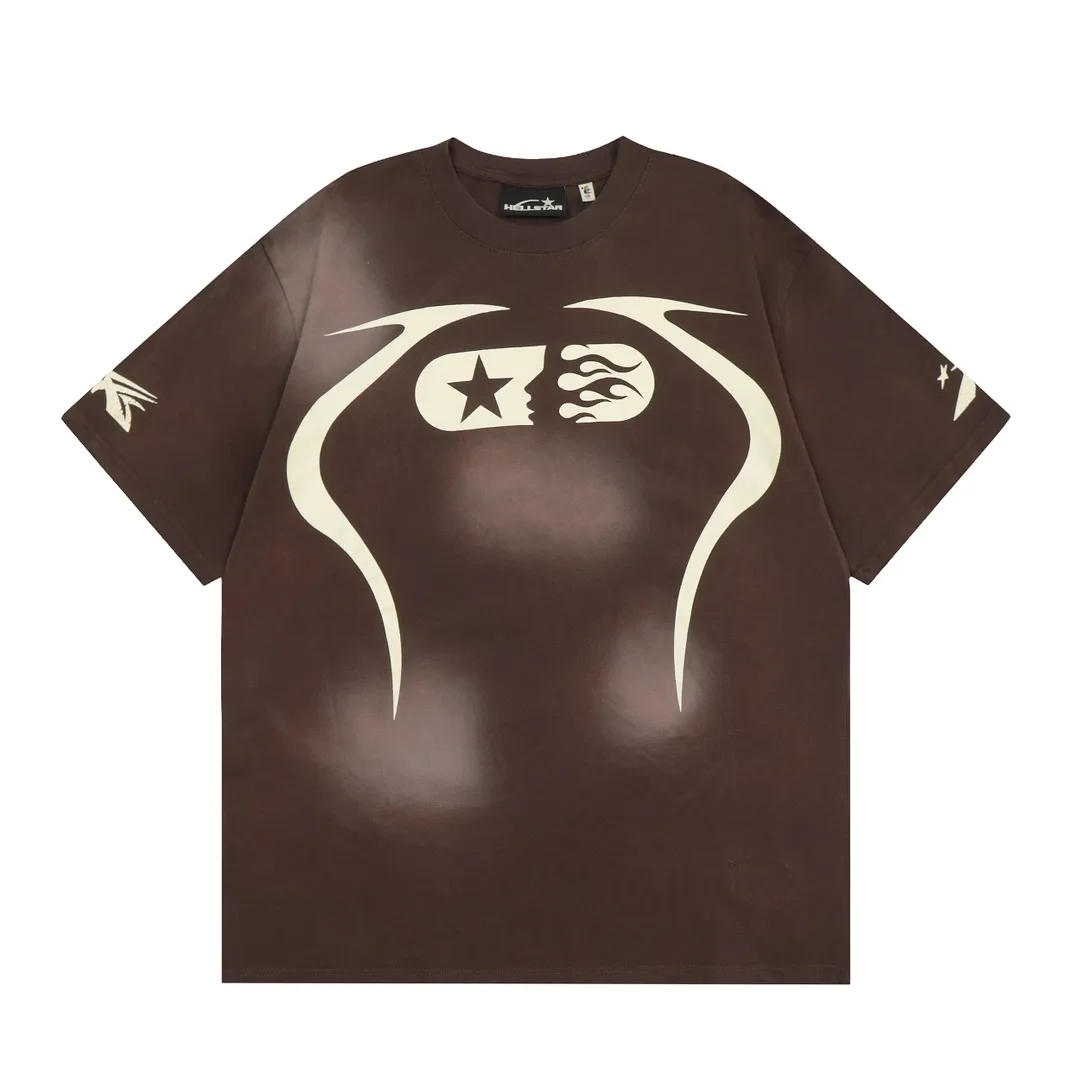P126 Newly added brown Hellstar WARM UP T-SHIRT high-quality sprayed horse short-sleeved T-shirt. The new hot beauty trend Hellstar!  Standard beauty and trendy workmanship, original customization (fabric, pattern, printing, hang tag, main mark, etc.), exaggerated style, explosive style, dare to break through tradition, bring adventurous new fashion experience!   YoungBoy, the most popular rapper in the youth circle, has shot a lot of models for him, and celebrities such as Dababy and Swae Lee frequently get dressed!  Color: WHITE, RED, GREEN, Darkest Navy, BLACK, Brown Size: S, M, L, XL