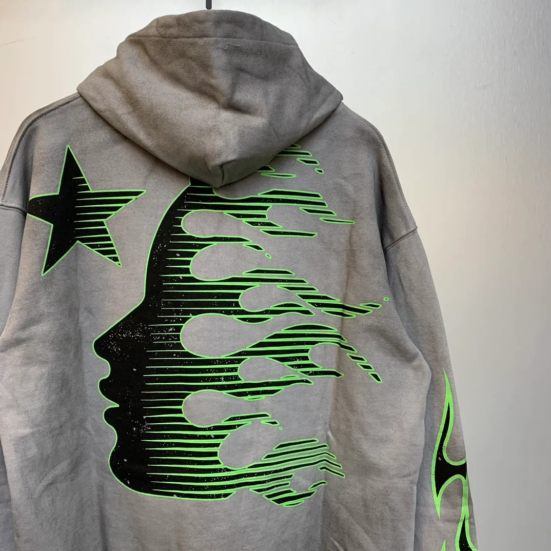 P240 Hellstar Hooded Sweatshirt Fashion brand pure cotton washed and distressed sweatshirt hoodie The new hot trendy Hellstar!  Standard beauty and trendy workmanship, original customization (fabric, pattern, printing, hang tag, main mark, etc.), exaggerated style, explosive style, dare to break through tradition, bring adventurous new fashion experience!   YoungBoy, the most popular rapper in the youth circle, has shot a lot of models for him, and celebrities such as Dababy and Swae Lee frequently get dressed!  color: gray Size: S, M, L, XL