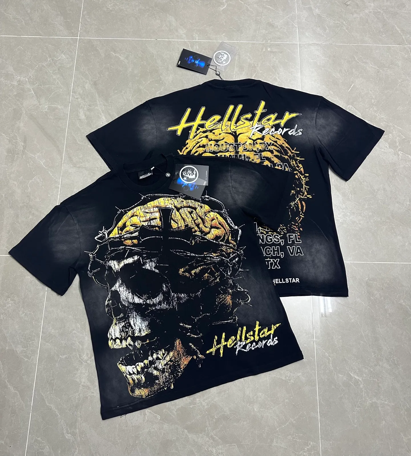 P124 113# Washed black spray Ma Liu I Hellstar Cross-border European and American style street fashion brand pure cotton T-shirt Fabric (fabric): 32 counts 250g washed combed double yarn pure cotton Size (size): S-M- L- X L Color (colour): Washed black (spray Ma Liu)