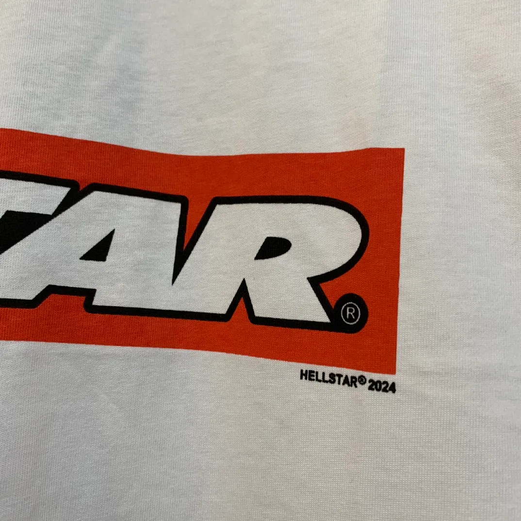 P126 HELLSTAR BOX LOGO T-SHIRT Spray Ma Liu T-shirt short sleeves, the new hot beauty trend Hellstar!  Standard beauty and trendy workmanship, original customization (fabric, pattern, printing, hang tag, main mark, etc.), exaggerated style, explosive style, dare to break through tradition, bring adventurous new fashion experience!  YoungBoy, the most popular rapper in the youth circle, has shot a lot of models for him, and celebrities such as Dababy and Swae Lee frequently get dressed!  color: white Size: S, M, L, XL