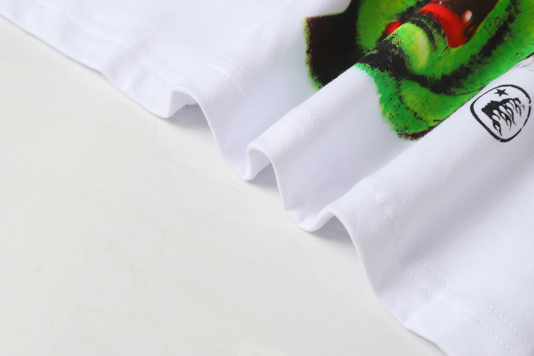 P108 Real-stock Hellstar Cross-border European and American style, street fashion brand pure cotton T-shirt Fabric (fabric): 32 counts of 240g heavy combed double yarn pure cotton Size (size): S-M- L- X L Color (colour): White 👉 👉
