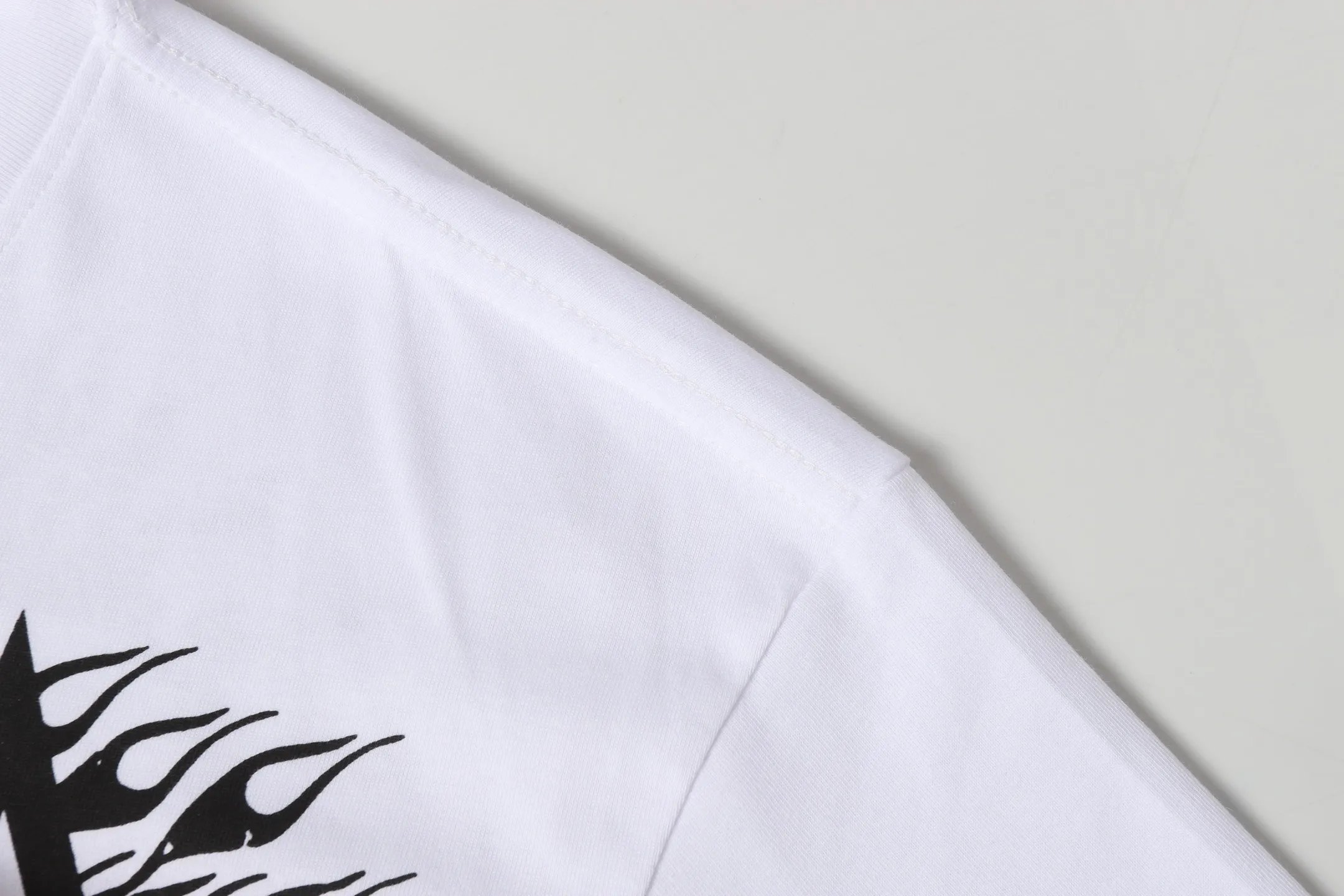 P108 Real-stock Hellstar Cross-border European and American style, street fashion brand pure cotton T-shirt Fabric (fabric): 32 counts of 240g heavy combed double yarn pure cotton Size (size): S-M- L- X L Color (colour): white, apricot