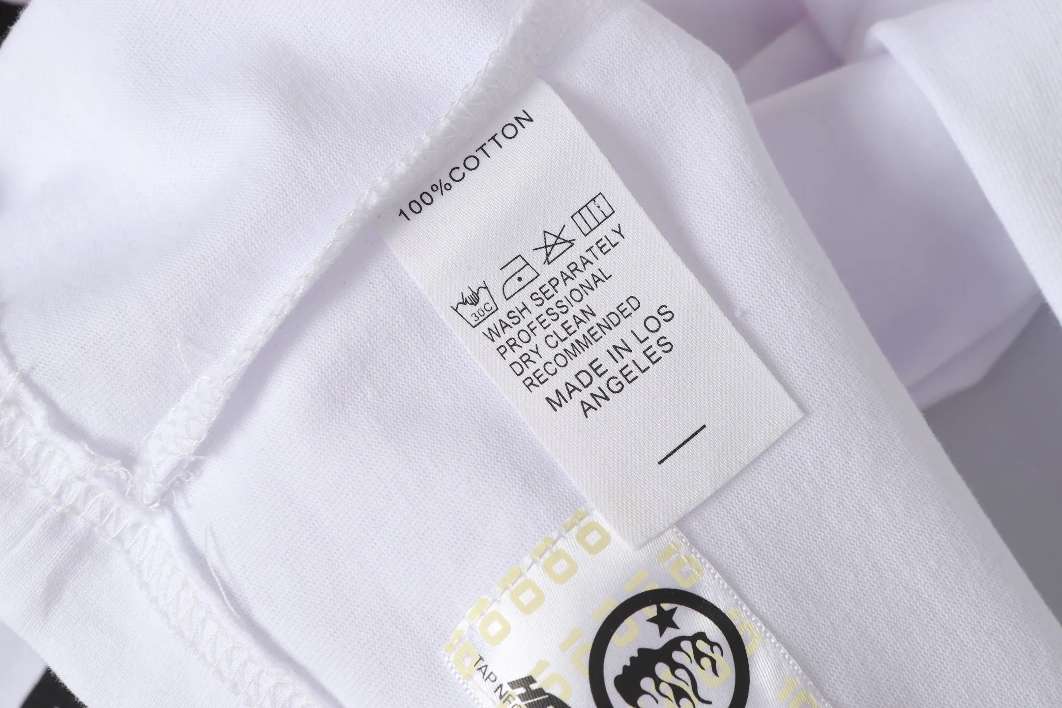 P108 Real-stock Hellstar Cross-border European and American style, street fashion brand pure cotton T-shirt Fabric (fabric): 32 pieces of 240g heavy combed double yarn pure cotton Size (size): S-M- L- X L Color (colour): white