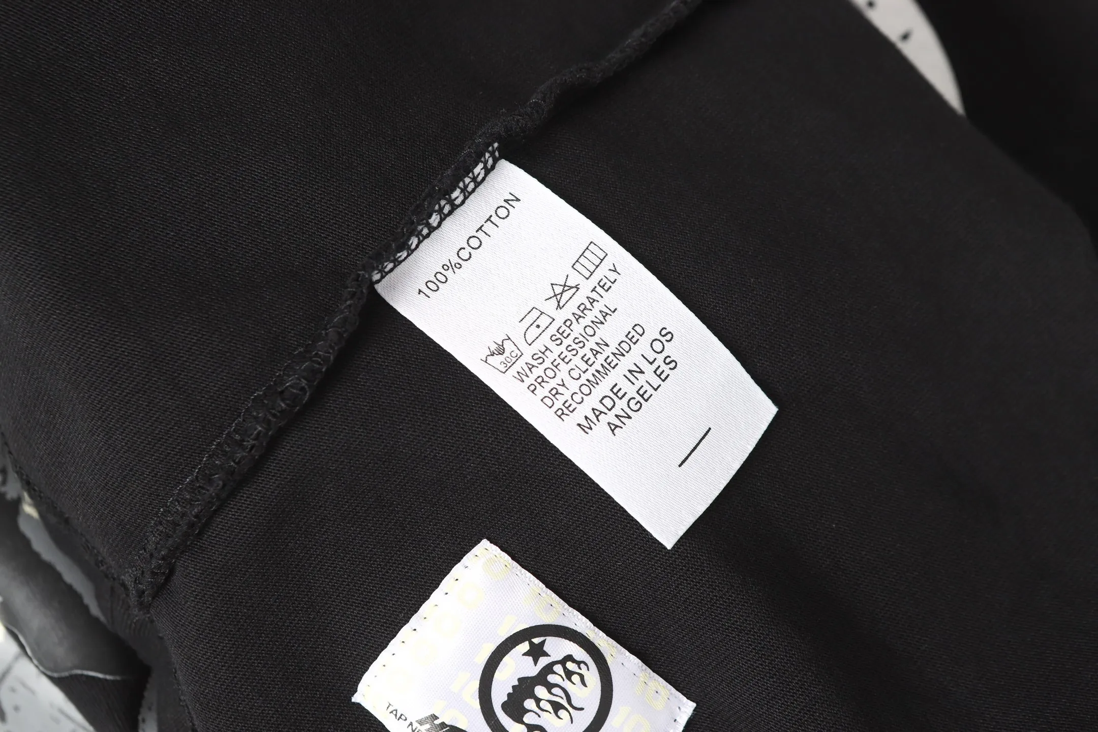 P124 Real-stock Hellstar Cross-border European and American style street brand pure cotton T-shirt Fabric (fabric): 32 counts of 250g washed combed double yarn pure cotton Size (size): S-M- L-