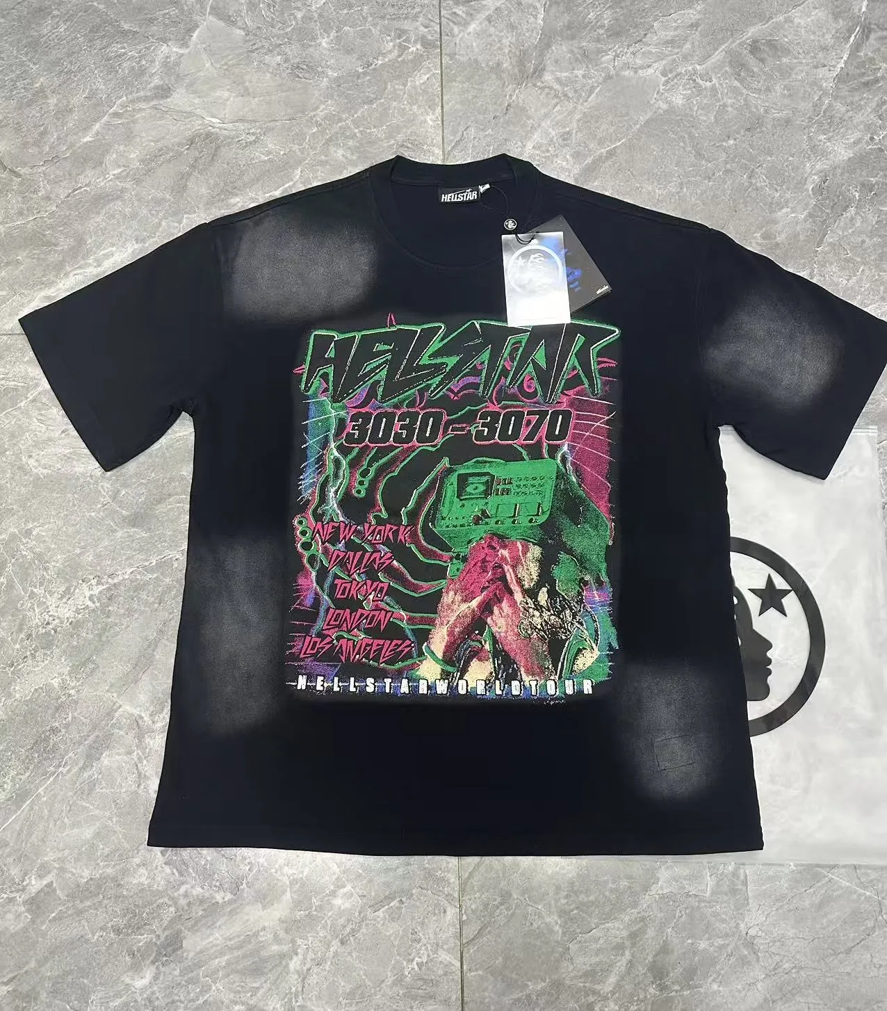 P124 Hellstar Hellstar Cross-border European and American style street fashion brand pure cotton T-shirt Fabric (fabric): 32 counts 250g washed combed double yarn pure cotton Size (size): S-M- L- X L Color (colour): Washed black (spray Ma Liu)