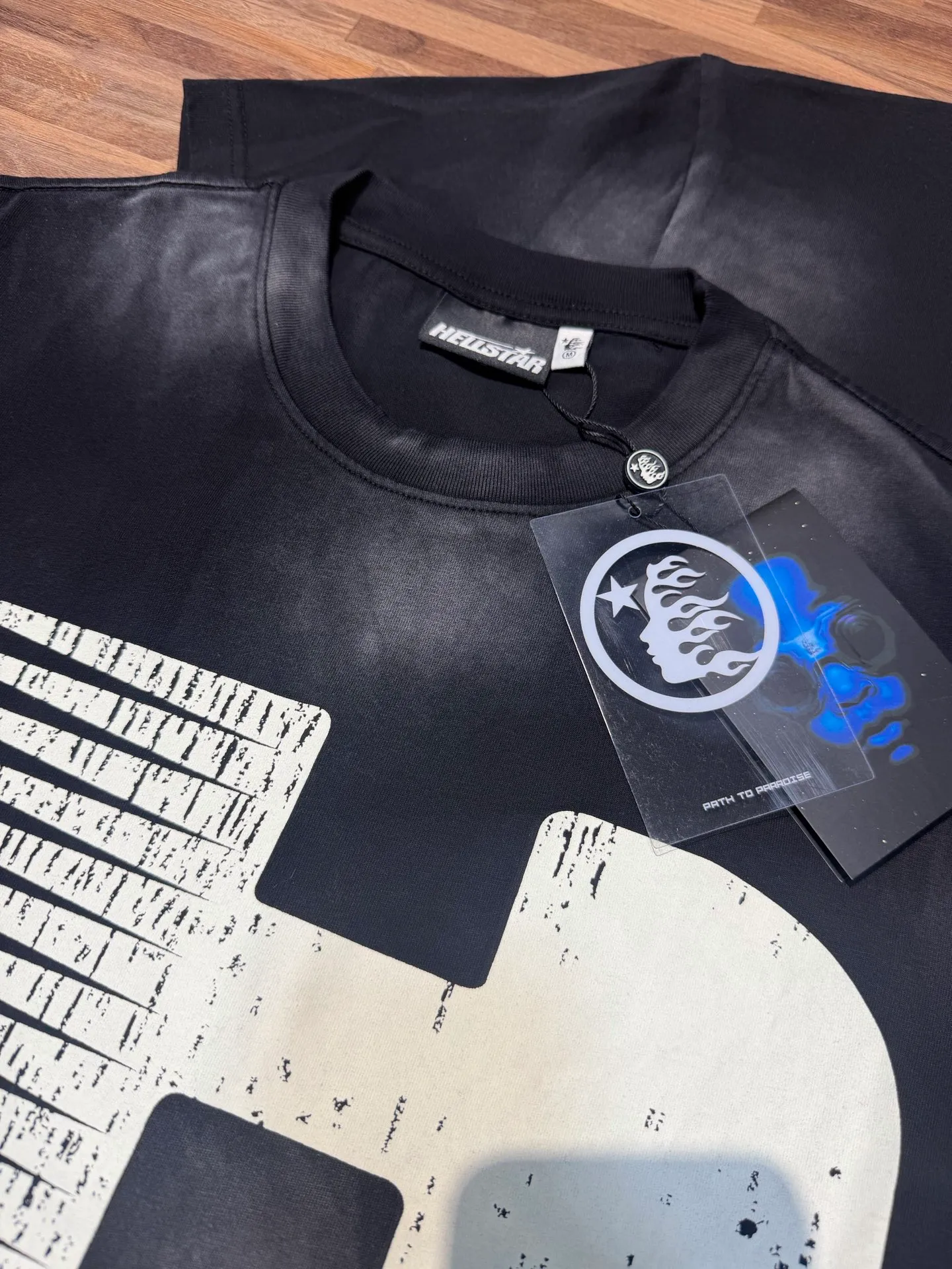 P124 Real-stock high-definition Hellstar Cross-border European and American style street brand pure cotton T-shirt Fabric (fabric): 32 pieces of 250g washed combed double yarn pure cotton Size (size): S-M- L- X L Color (colour): Washed black
