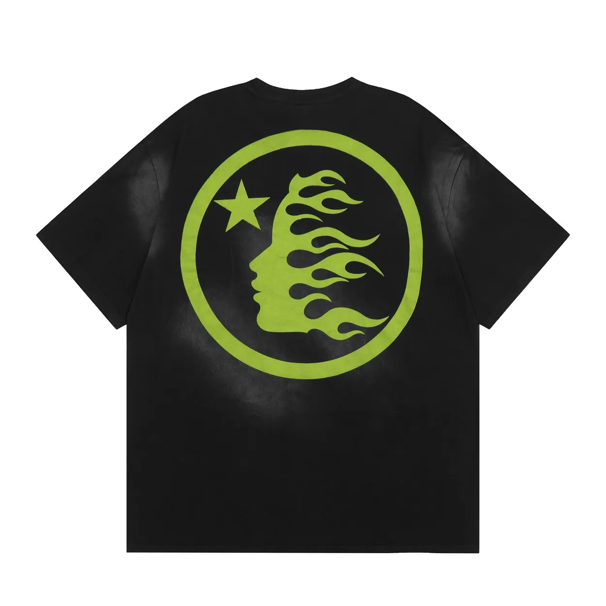 P126 HELLSTAR SPORTS CORE LOGO GEL T-SHIRT washed and distressed sprayed horse short-sleeved T-shirt. The new hot beauty trend Hellstar!  Standard beauty and trendy workmanship, original customization (fabric, pattern, printing, hang tag, main mark, etc.), exaggerated style, explosive style, dare to break through tradition, bring adventurous new fashion experience!   YoungBoy, the most popular rapper in the youth circle, has shot a lot of models for him, and celebrities such as Dababy and Swae Lee frequently get dressed!  color: black Size: S, M, L, XL