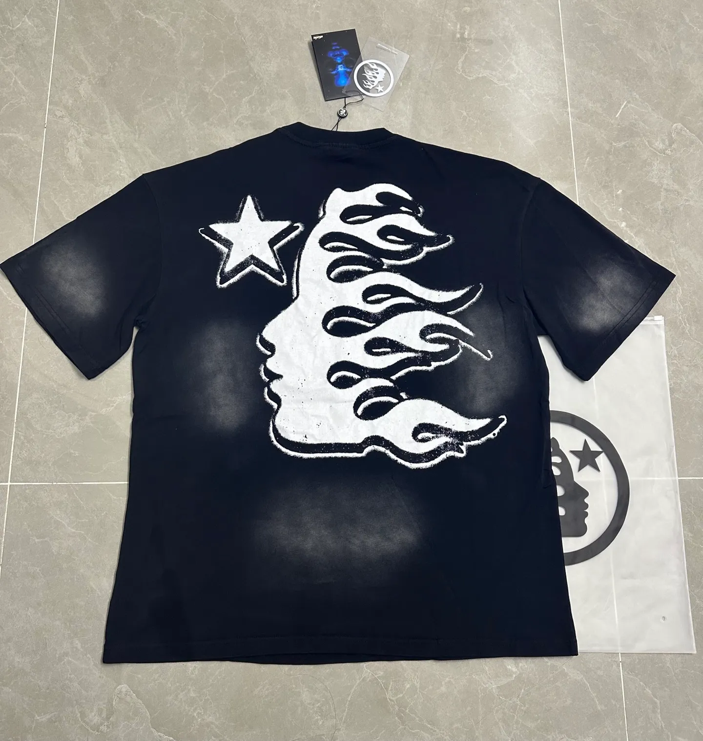 P124 838## Washed black spray Ma Liu I Hellstar Cross-border European and American style street fashion brand pure cotton T-shirt Fabric (fabric): 32 counts 250g washed combed double yarn pure cotton Size (size): S-M- L- X L Color (colour): Washed black (spray Ma Liu)