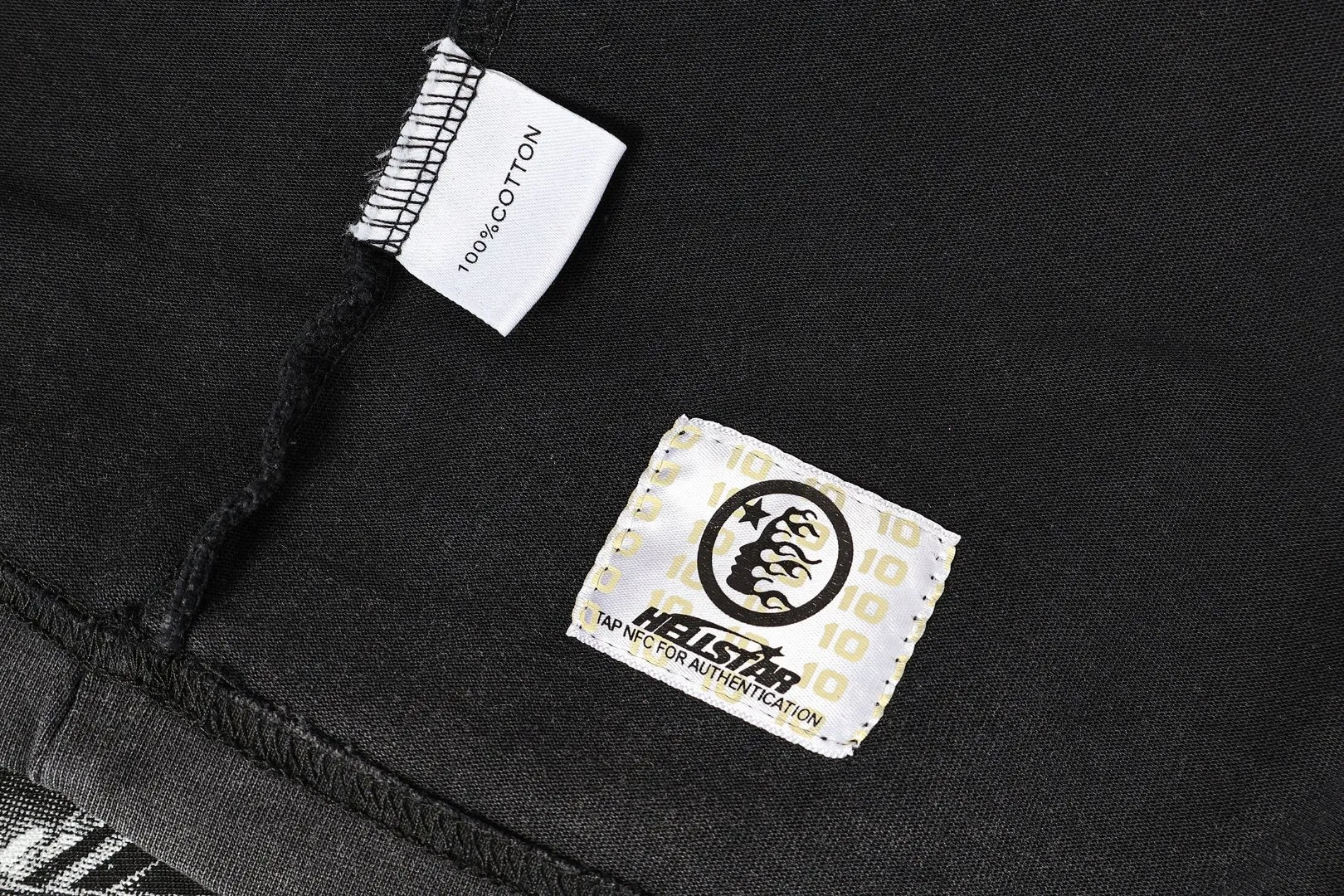 P124 Real-stock high-definition Hellstar Cross-border European and American style street brand pure cotton T-shirt Fabric (fabric): 32 pieces of 250g washed combed double yarn pure cotton Size (size): S-M- L- X L Color (colour): Washed black 👉