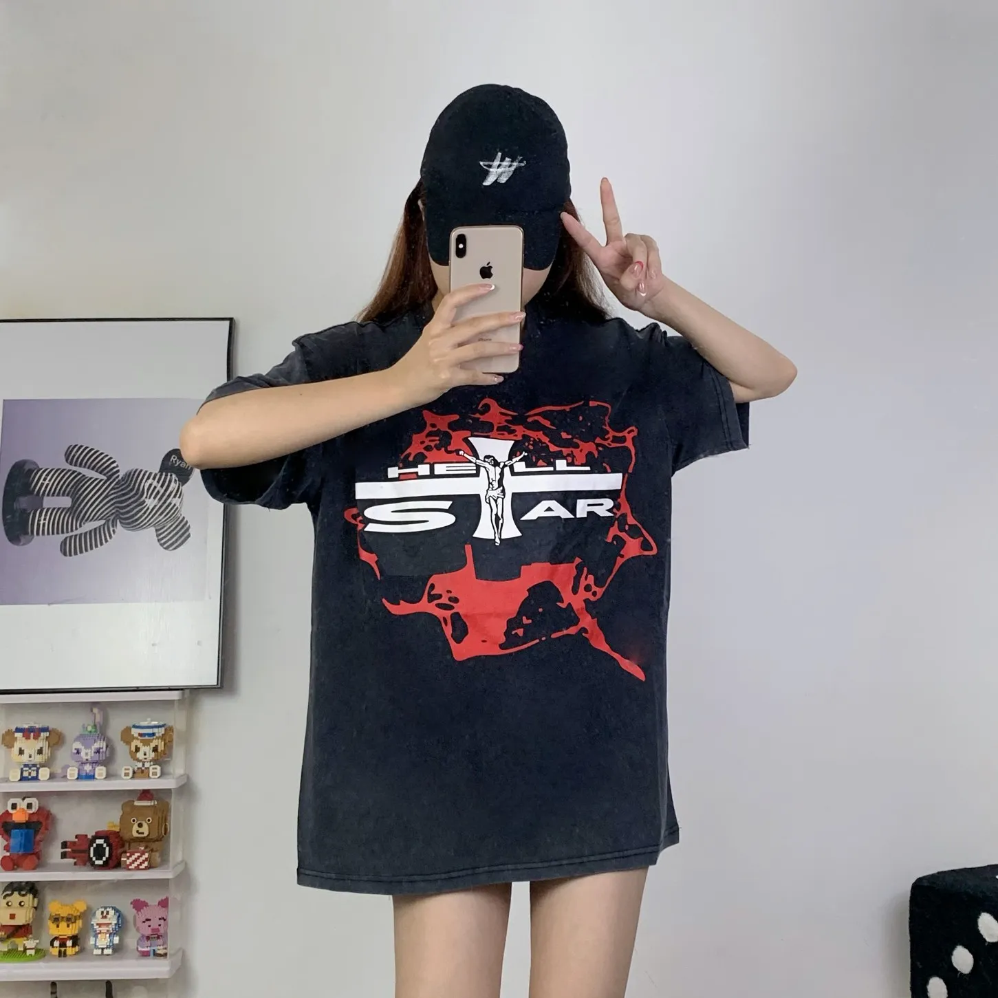 P126 Hellstar Studios Classic Logo Short Sleeve Tee Shirt Washed Black Short Sleeve T-shirt The new hot beauty trend Hellstar!  Standard beauty and trendy workmanship, original customization (fabric, pattern, printing, hang tag, main mark, etc.), exaggerated style, explosive style, dare to break through tradition, bring adventurous new fashion experience!  YoungBoy, the most popular rapper in the youth circle, has shot a lot of models for him, and celebrities such as Dababy and Swae Lee frequently get dressed!  color: Vintage Black (washed black) size: S, M, L, XL