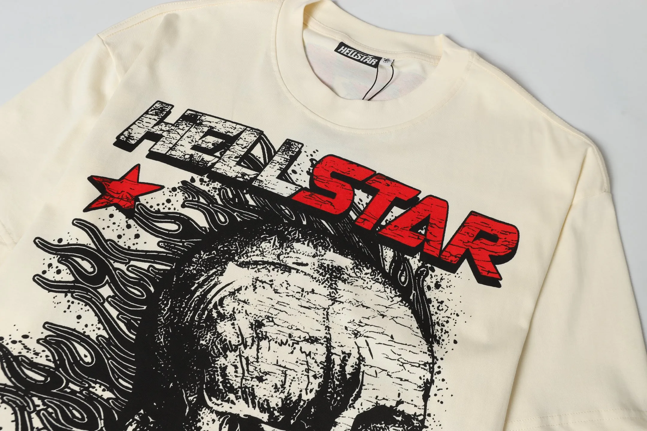 P108 Real-stock Hellstar cross-border European and American style, street fashion brand pure cotton T-shirt. Fabric: 32 counts of 240g combed double yarn pure cotton Size: S-M- L- X L Color: White: Apricot 👉 👉 👉