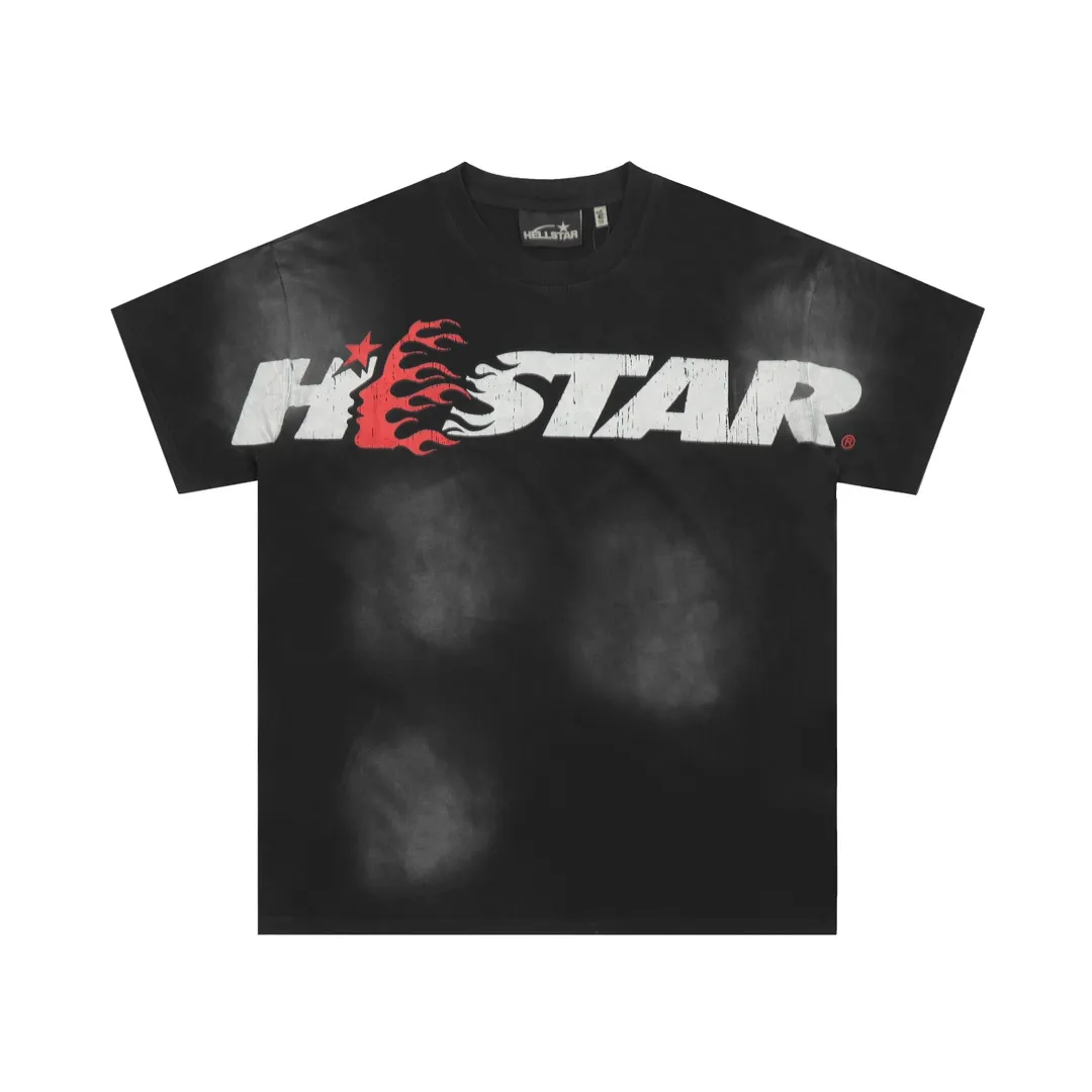 P126 HELLSTAR STUDIOS CARTOON LOGO T-SHIRT High-quality short-sleeved T-shirt, the new hot beauty trend Hellstar!  Standard beauty and trendy workmanship, original customization (fabric, pattern, printing, hang tag, main mark, etc.), exaggerated style, explosive style, dare to break through tradition, bring adventurous new fashion experience!   YoungBoy, the most popular rapper in the youth circle, has shot a lot of models for him, and celebrities such as Dababy and Swae Lee frequently get dressed!  color: black Size: S, M, L, XL