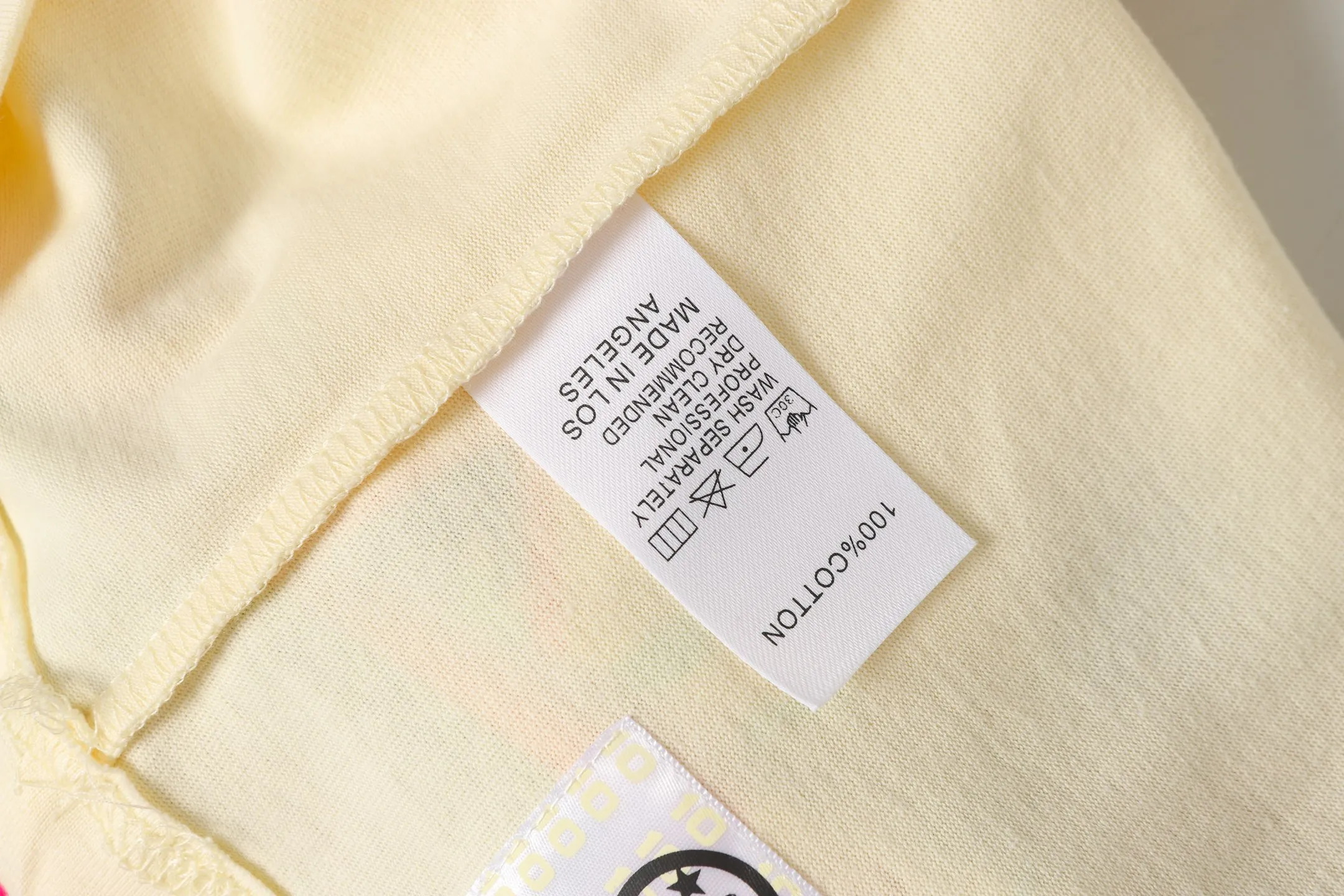P108 Real-stock Hellstar cross-border European and American style, street fashion brand pure cotton T-shirt Fabric (fabric): 32 counts of 240g heavy combed double yarn pure cotton Size (size): S-M- L- X L Color (colour): white/apricot 👉 👉
