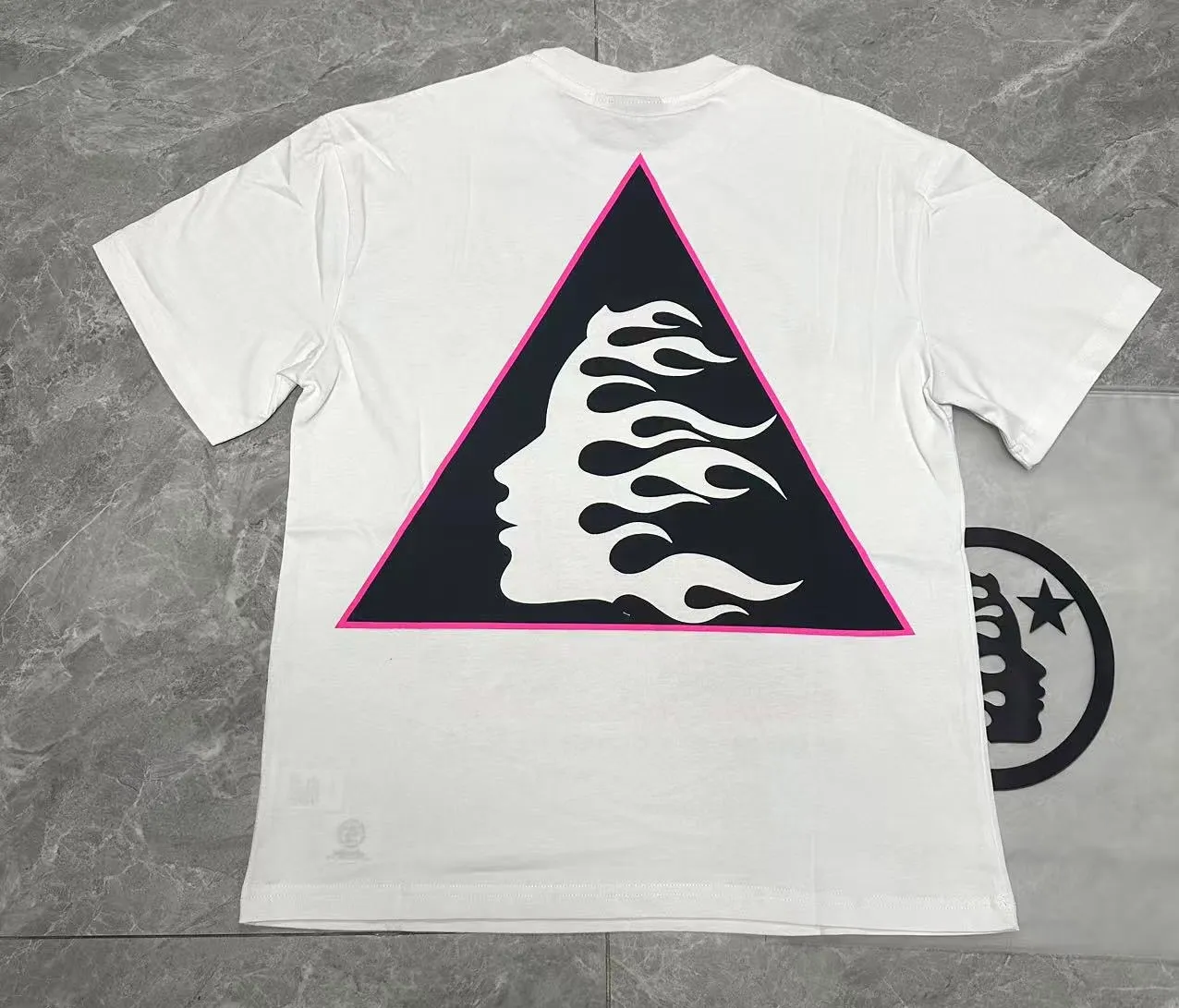 P108 Real-stock Hellstar cross-border European and American style, street fashion brand pure cotton T-shirt Fabric (fabric): 32 counts of 240g heavy combed double yarn pure cotton Size (size): S-M- L- X L Color (colour): white/apricot 👉 👉