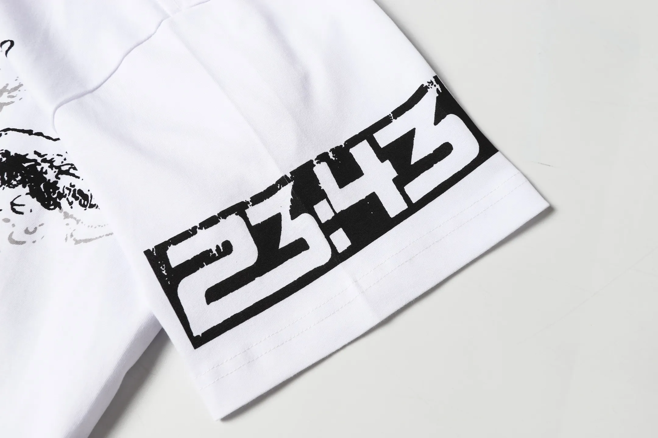 P108 Real-stock Hellstar Cross-border European and American style, street fashion brand pure cotton T-shirt Fabric (fabric): 32 counts of 240g heavy combed yarn pure cotton Size (size): S-M- L- X L Color (colour): apricot/white